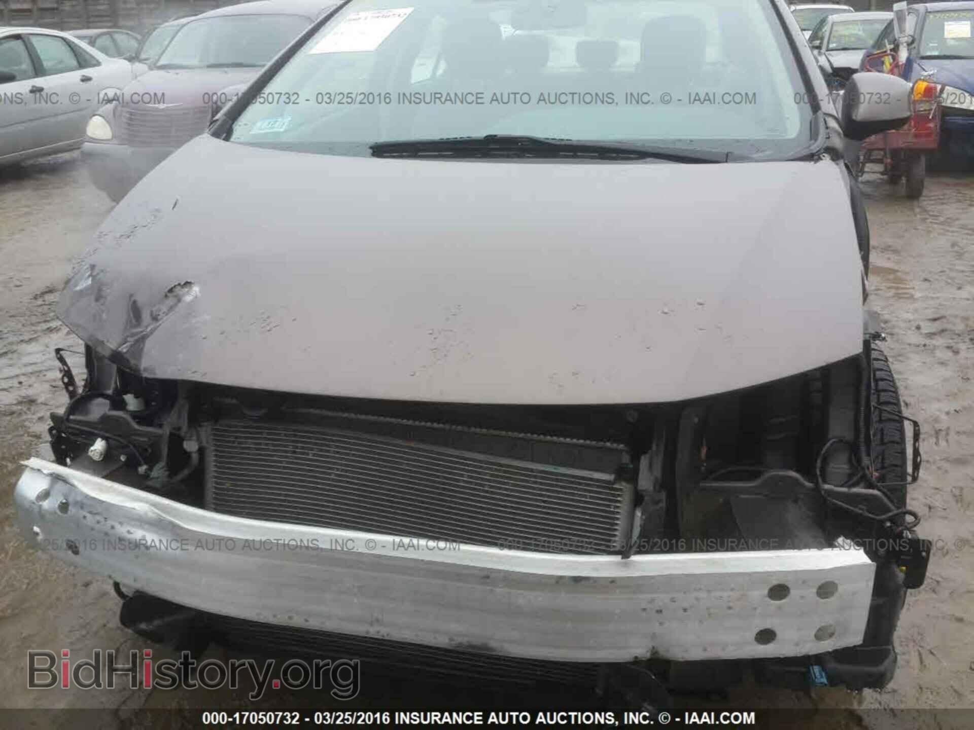 2012 Honda CIVIC (VIN 2HGFB2F53CH528281) — photo 6 of 10