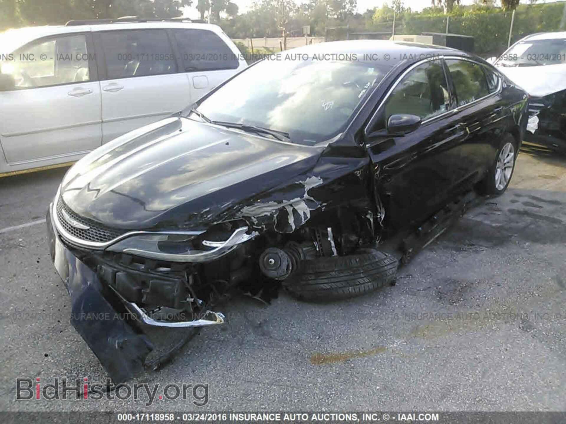 2015 Chrysler 200 - VIN: 1C3CCCABXFN666787 - Фото 2