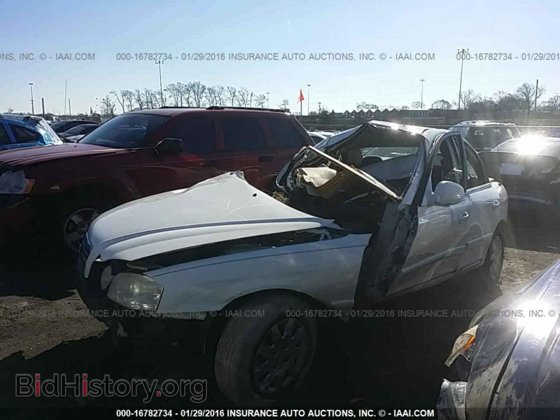 2006 KIA OPTIMA - VIN: KNAGD126365453502 - Photo 2