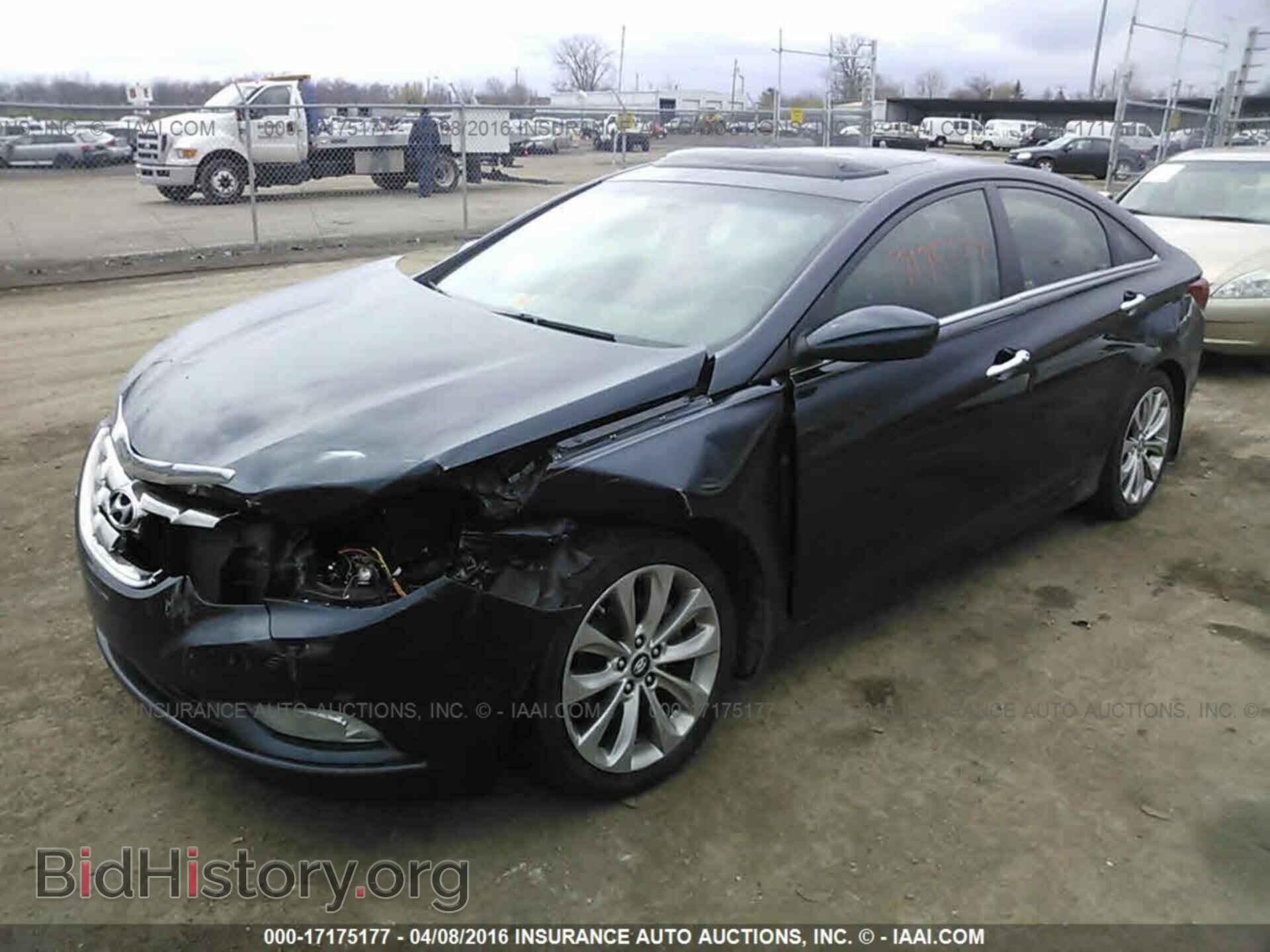 2012 Hyundai Sonata - VIN: 5NPEC4AC9CH490765 - Photo 2