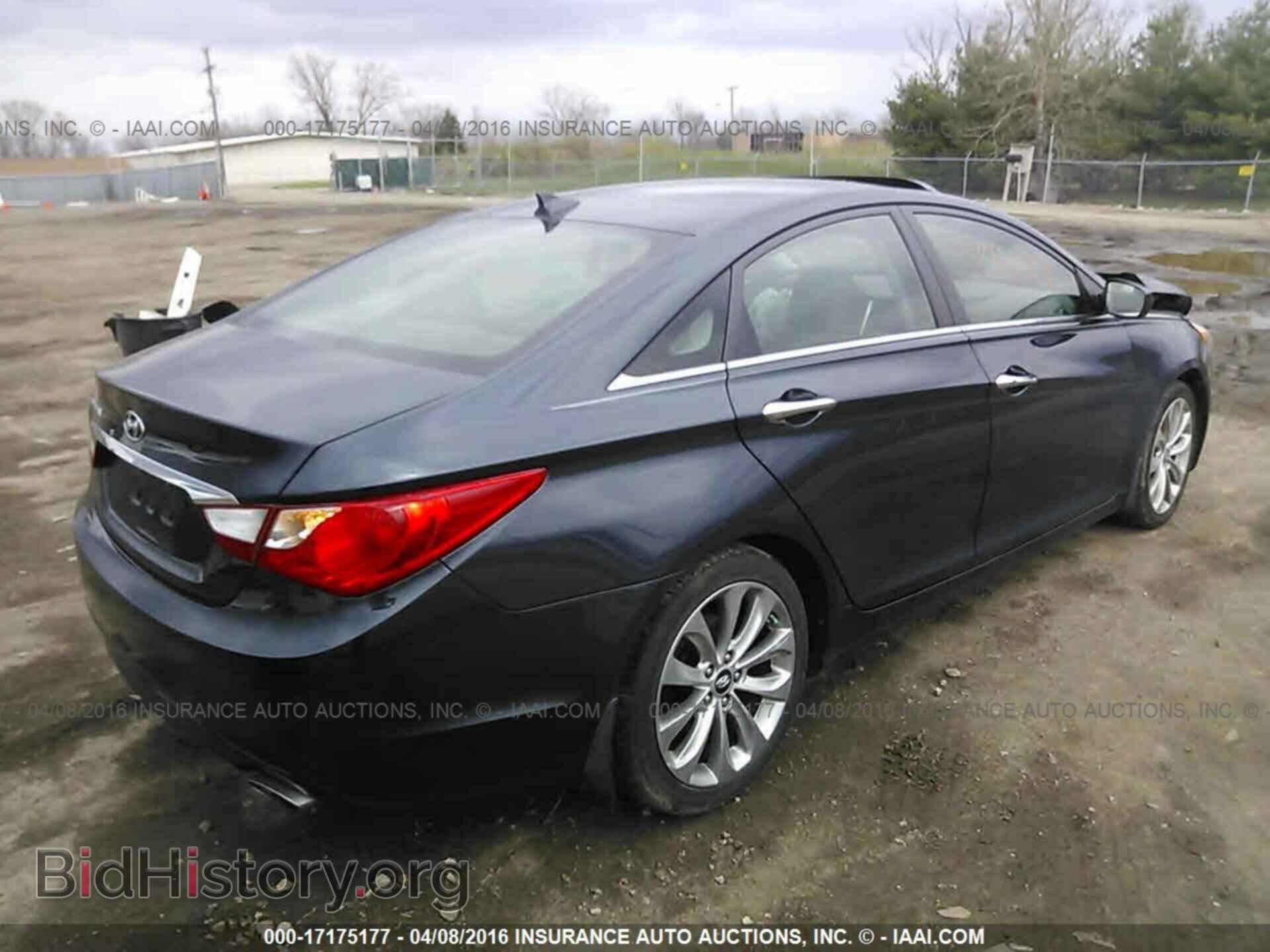2012 Hyundai Sonata - VIN: 5NPEC4AC9CH490765 - Photo 4