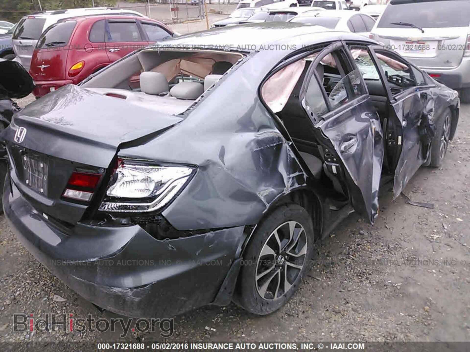 2013 Honda Civic - VIN: 19XFB2F87DE046354 - Photo 4