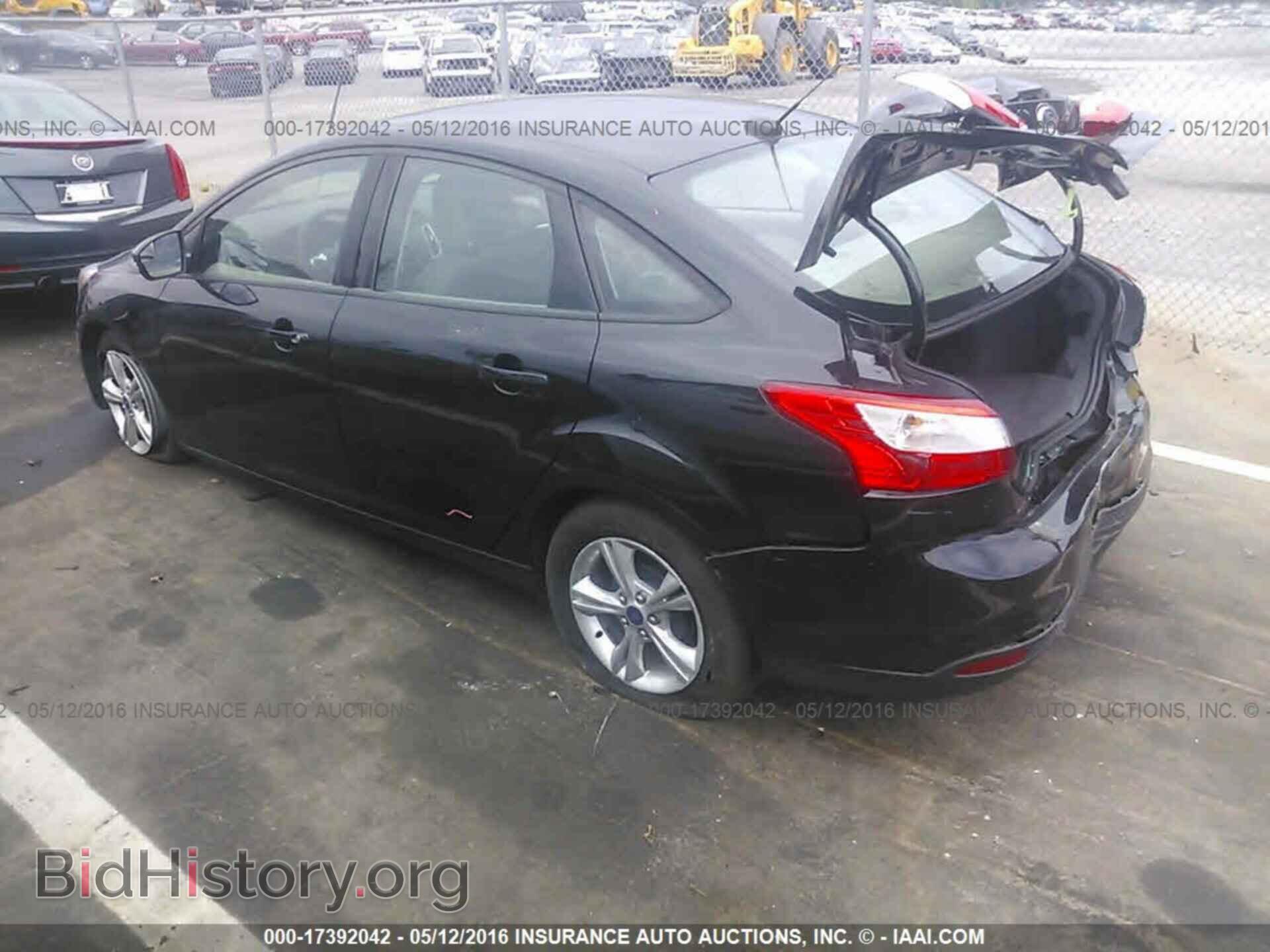 2014 Ford Focus - VIN: 1FADP3F2XEL221673 - Photo 3