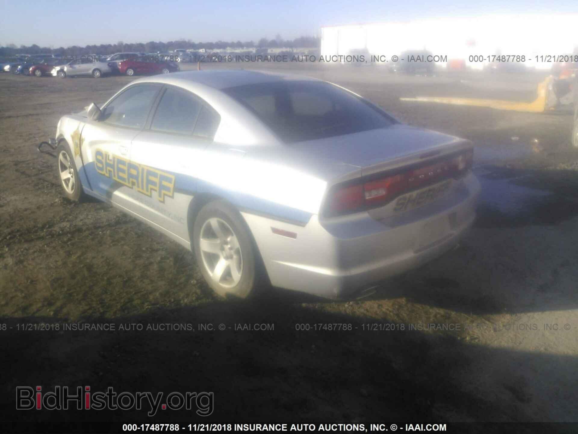 2012 Dodge Charger - VIN: 2C3CDXAT5CH282465 - Фото 3