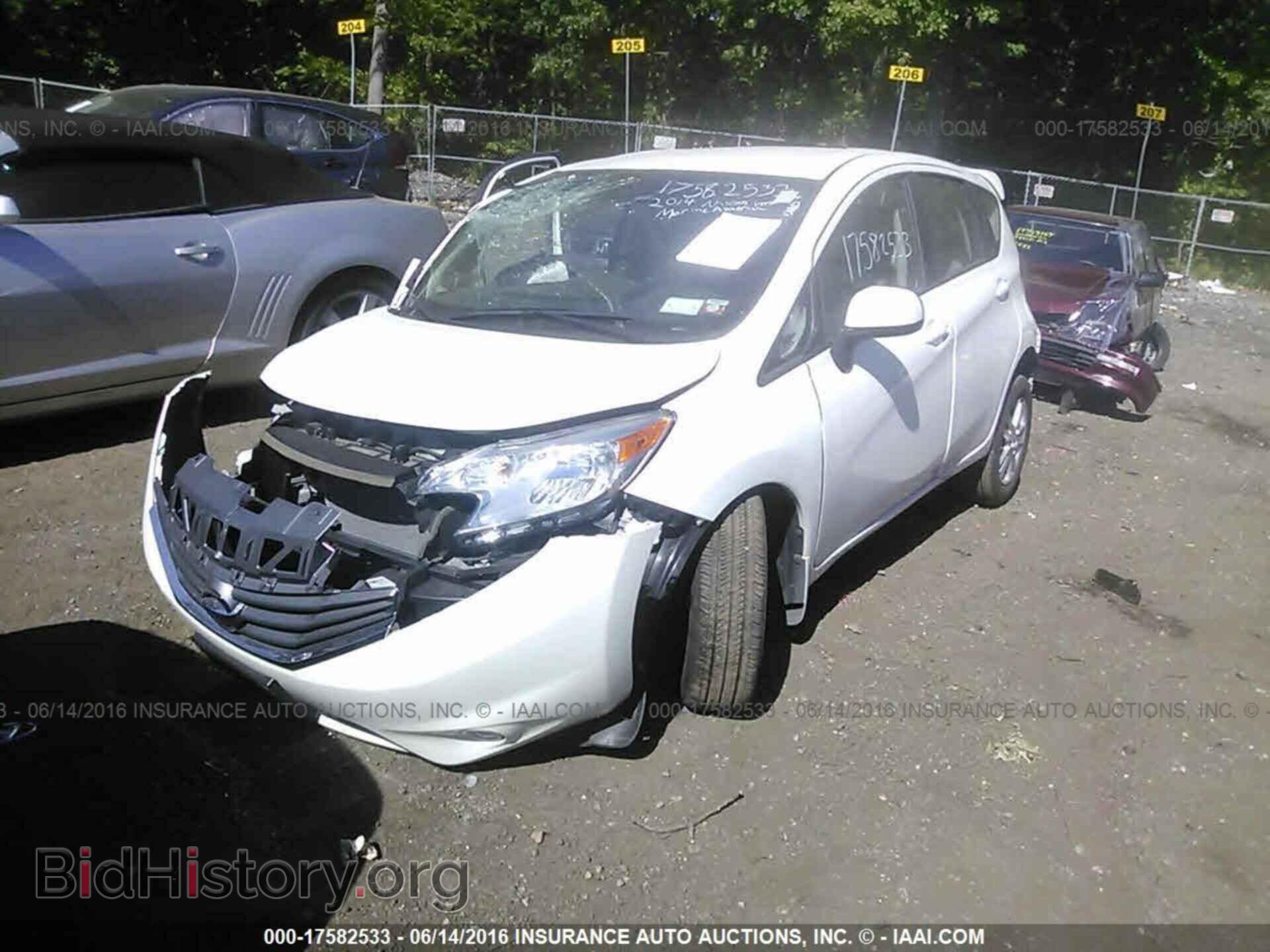 2014 Nissan Versa note - VIN: 3N1CE2CP9EL417505 - Фото 2