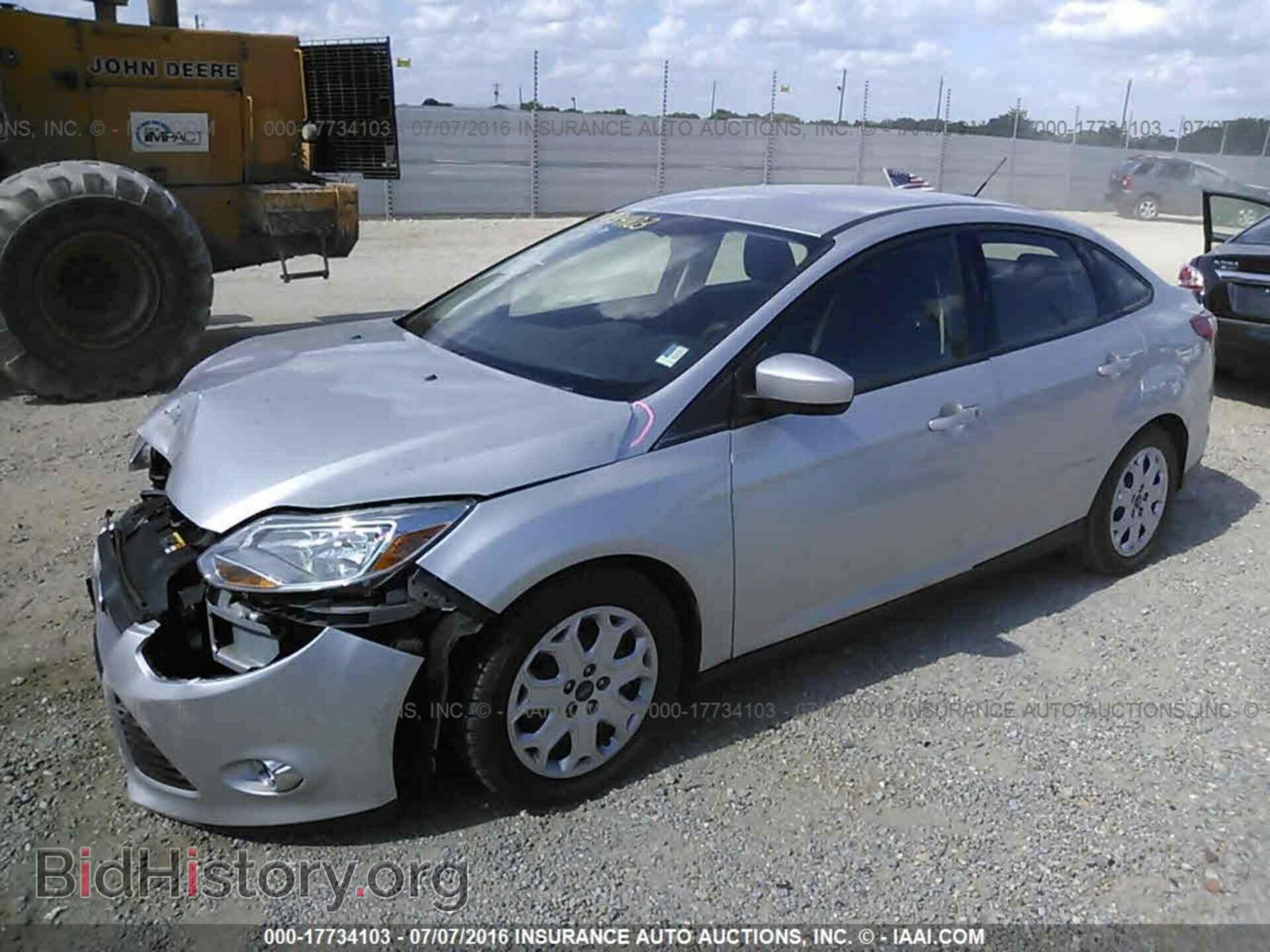 2012 Ford Focus - VIN: 1FAHP3F24CL115184 - Фото 2