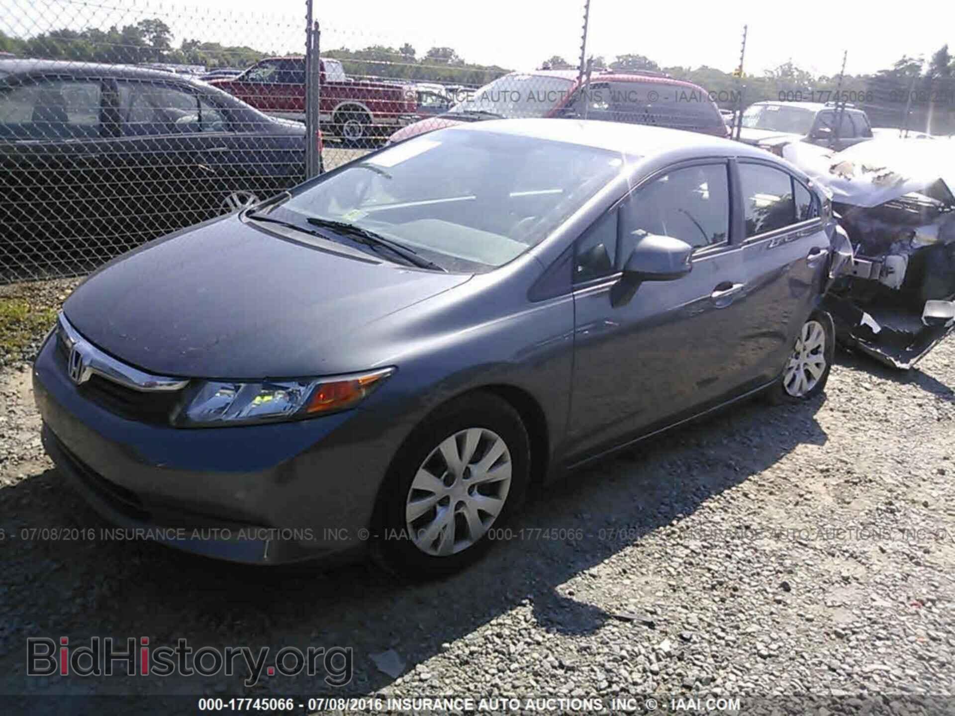 2012 Honda Civic - VIN: 19XFB2F56CE346486 - Photo 2