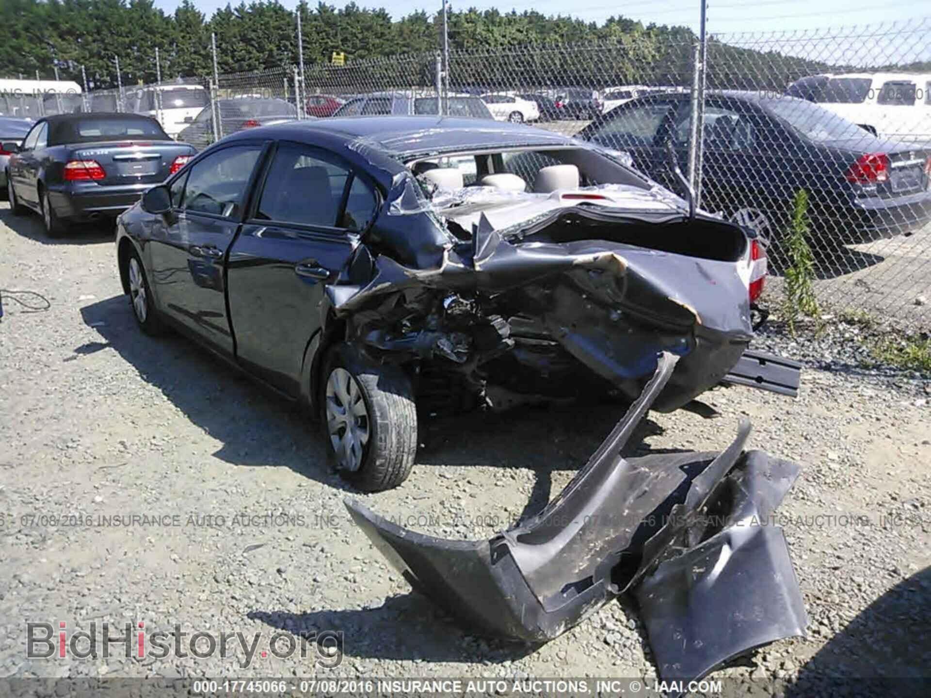 2012 Honda Civic - VIN: 19XFB2F56CE346486 - Photo 3