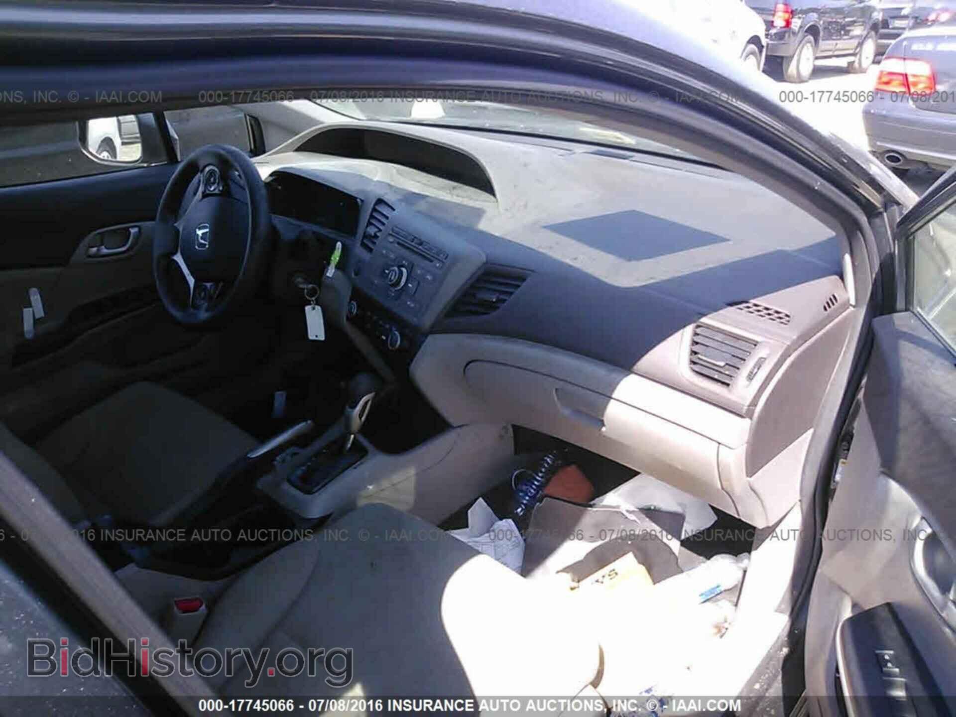 2012 Honda Civic - VIN: 19XFB2F56CE346486 - Photo 5