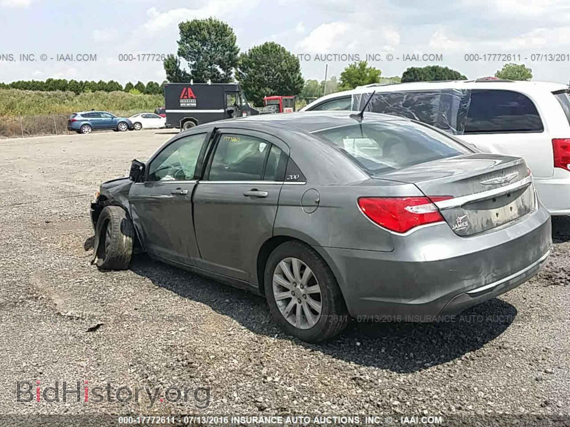 2013 Chrysler 200 - VIN: 1C3CCBBBXDN500517 - Фото 3
