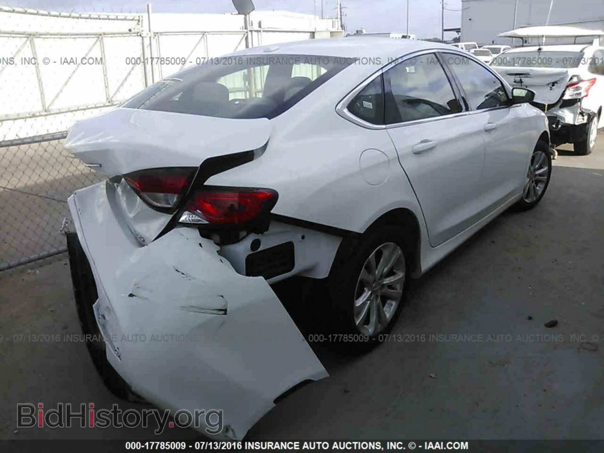 2015 Chrysler 200 - VIN: 1C3CCCAB4FN649631 - Photo 4