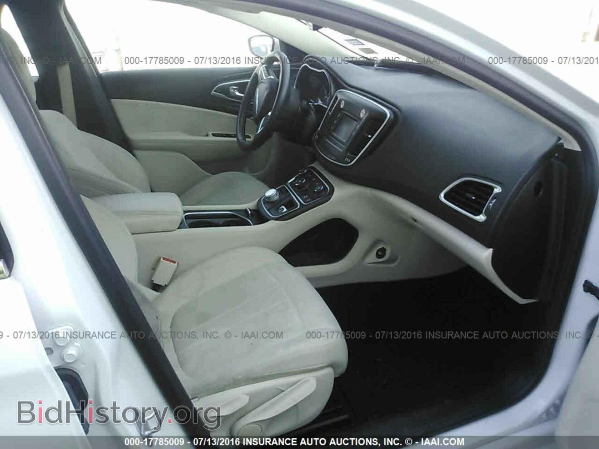 2015 Chrysler 200 - VIN: 1C3CCCAB4FN649631 - Photo 5