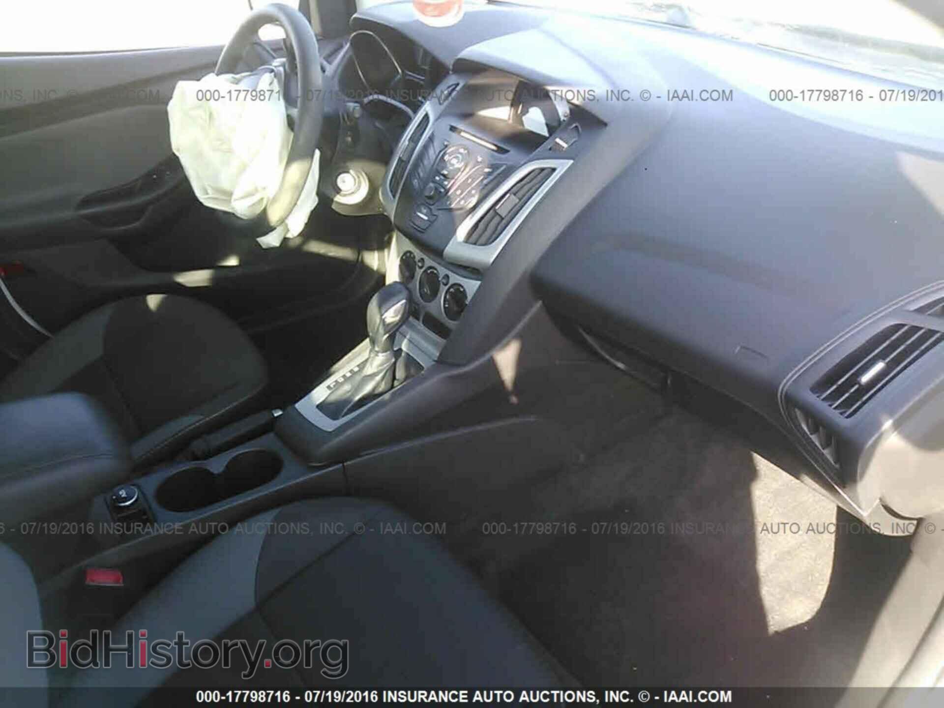 2012 Ford Focus - VIN: 1FAHP3K27CL280233 - Photo 5