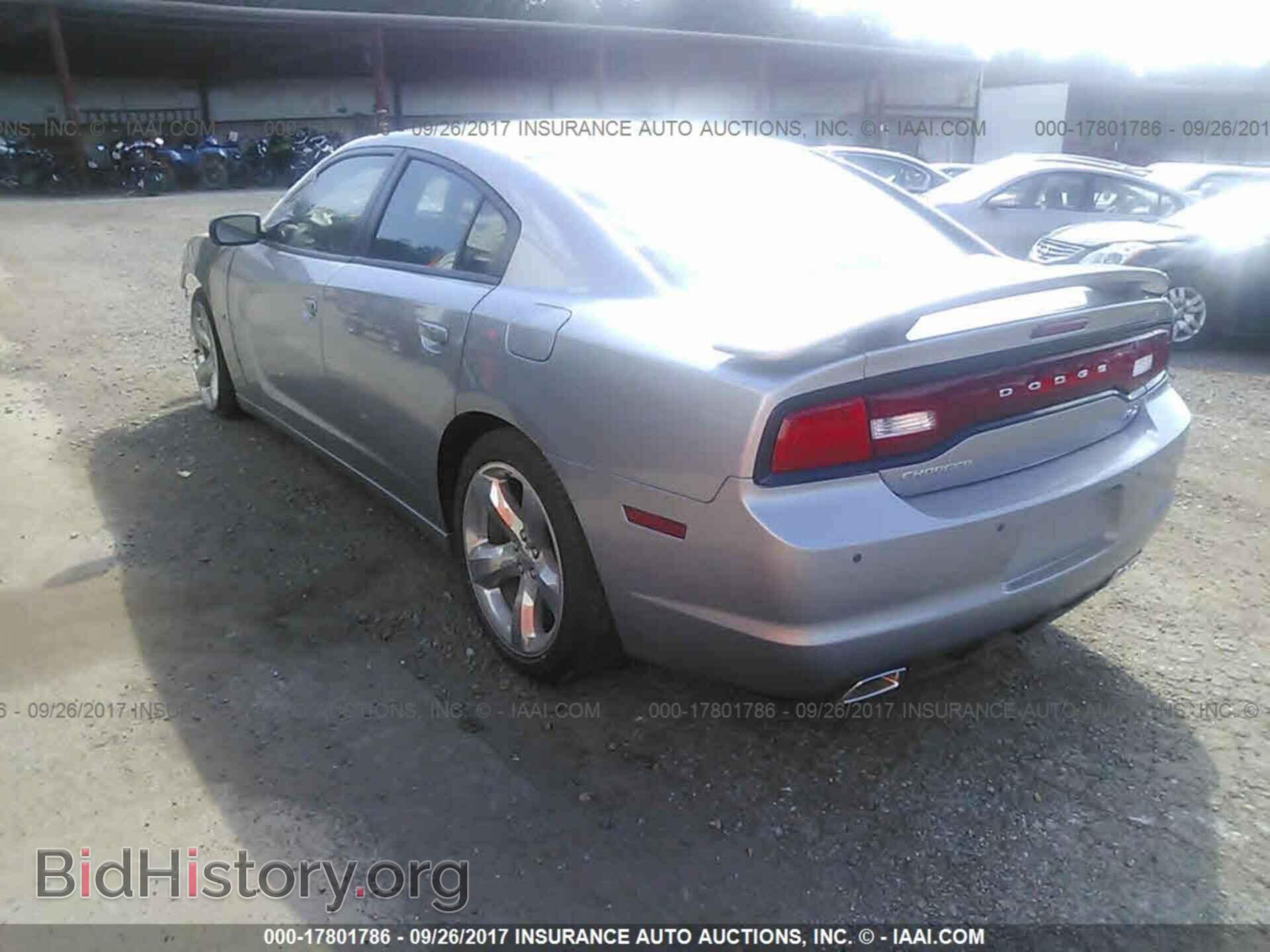 2014 Dodge Charger - VIN: 2C3CDXCTXEH167960 - Photo 3