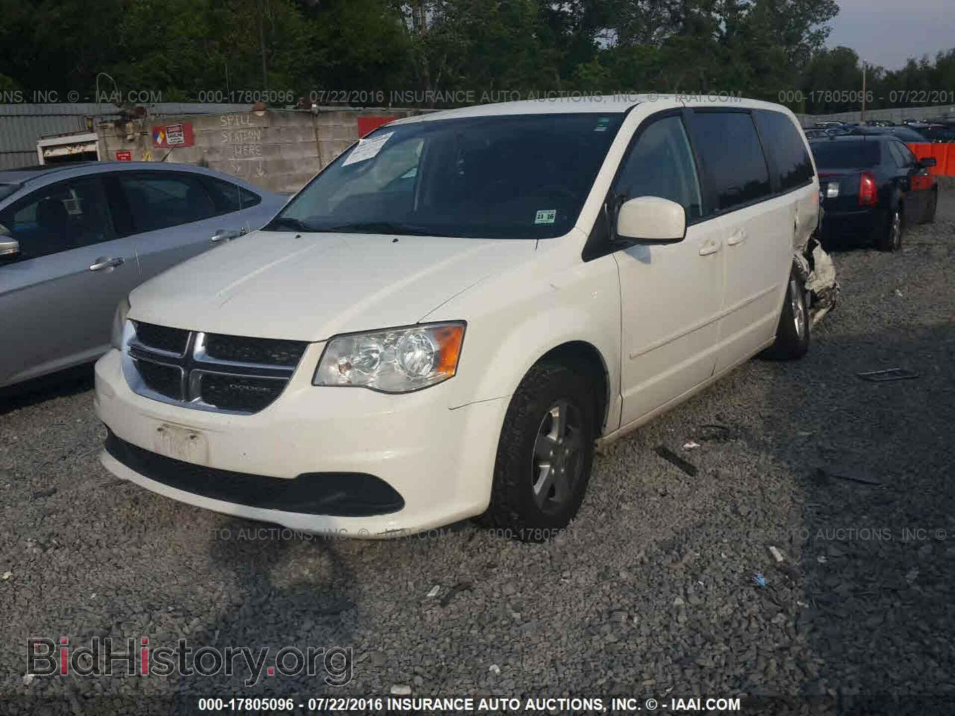 2011 Dodge Grand caravan - VIN: 2D4RN3DG7BR638775 - Photo 2