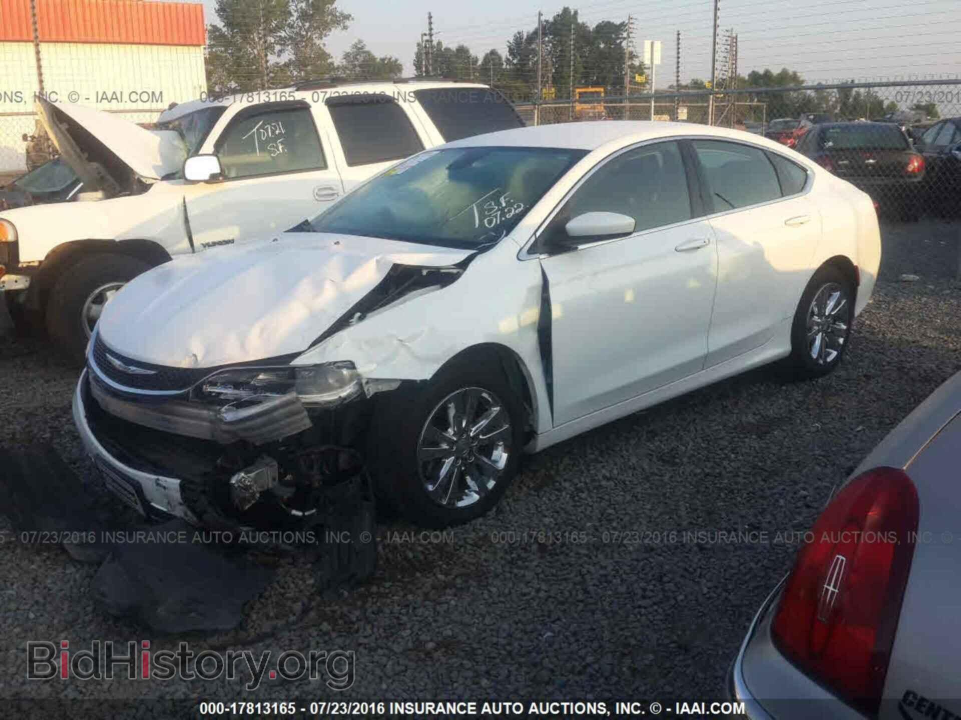 2015 Chrysler 200 - VIN: 1C3CCCAB7FN574102 - Фото 2