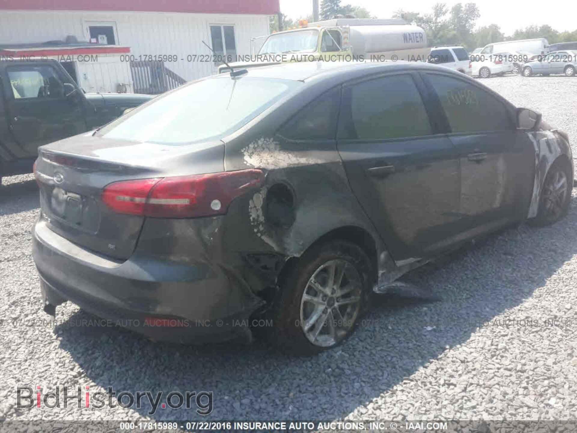 2016 Ford Focus - VIN: 1FADP3F23GL219010 - Фото 4