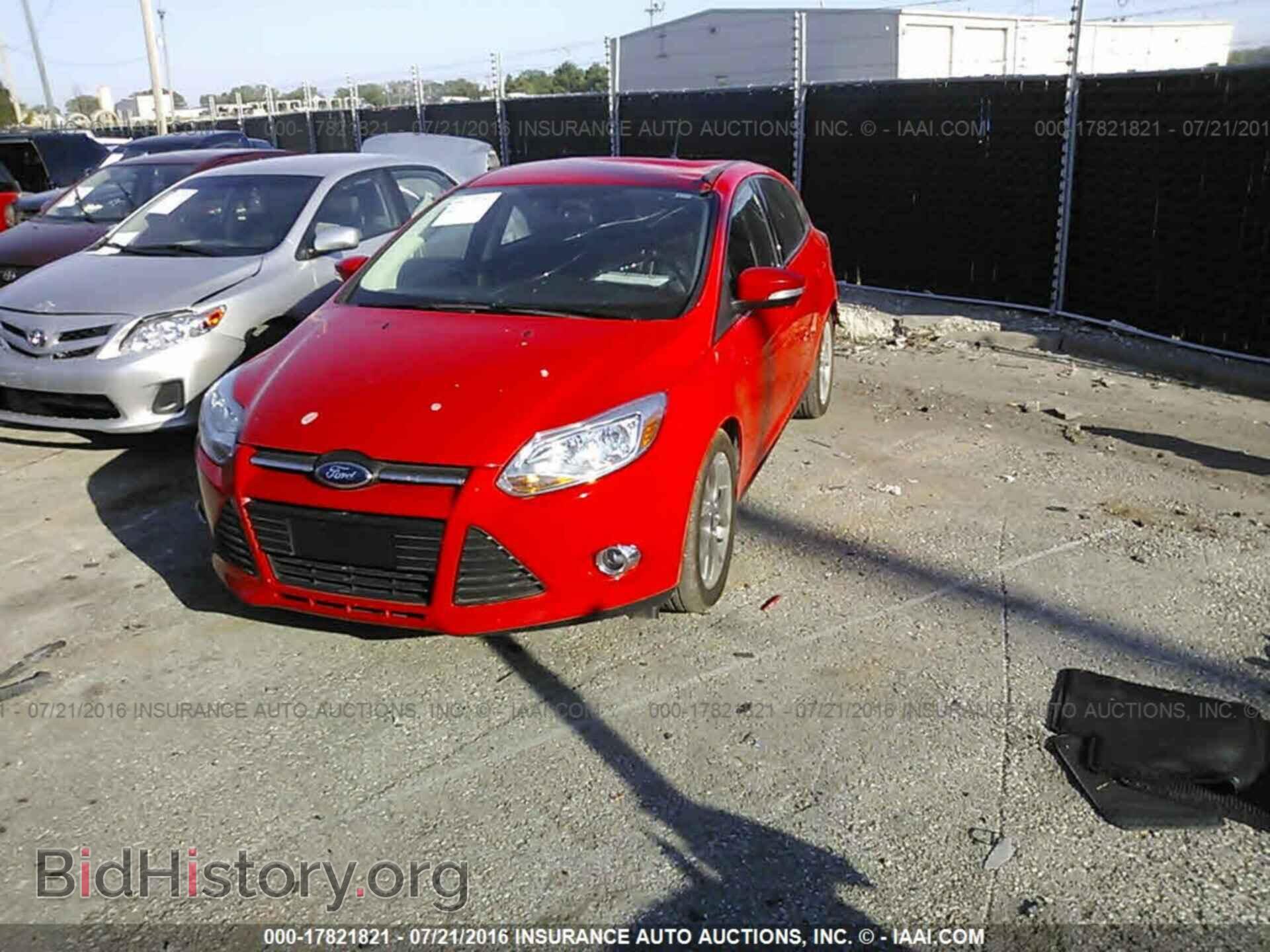 2014 Ford Focus - VIN: 1FADP3K22EL415068 - Photo 2