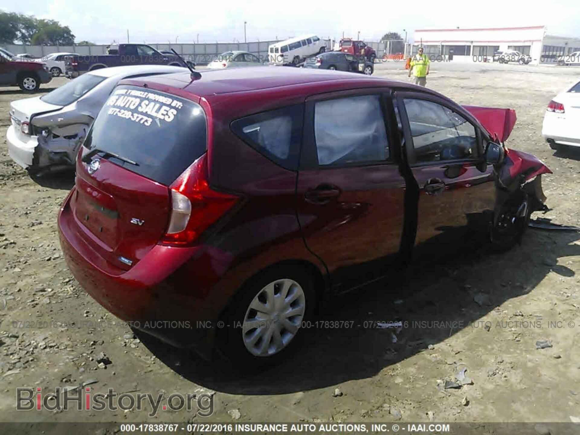 2014 Nissan Versa note - VIN: 3N1CE2CP7EL408480 - Photo 4