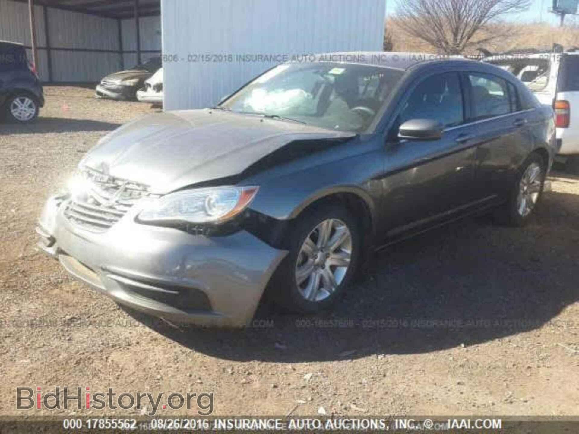 2012 Chrysler 200 - VIN: 1C3CCBAB1CN295332 - Фото 2