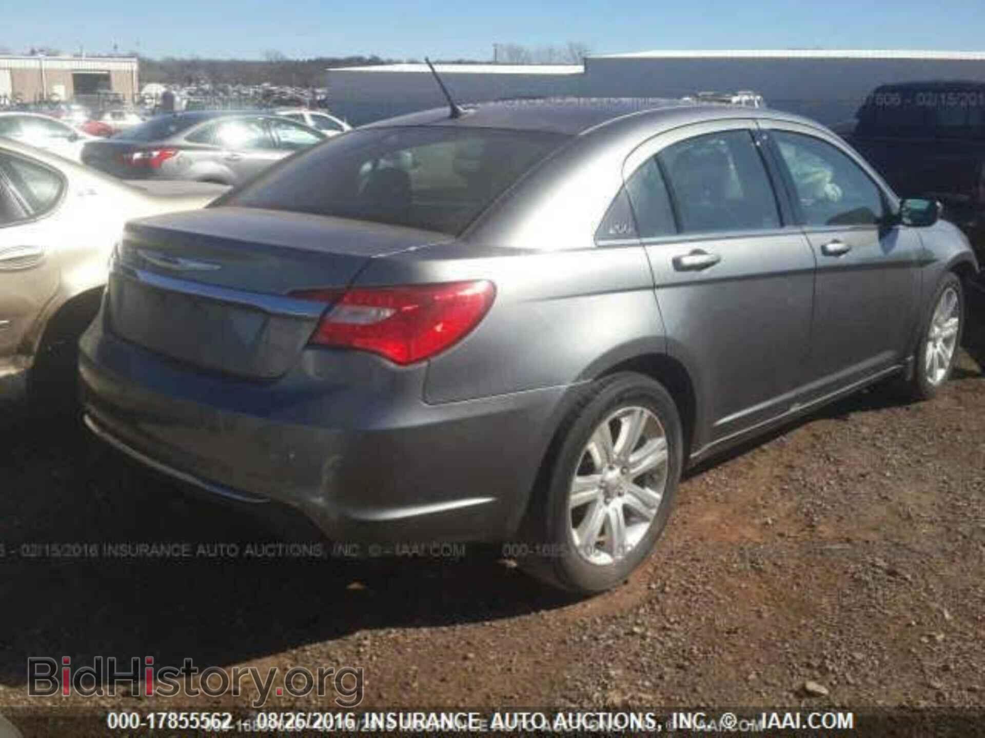 2012 Chrysler 200 - VIN: 1C3CCBAB1CN295332 - Фото 4