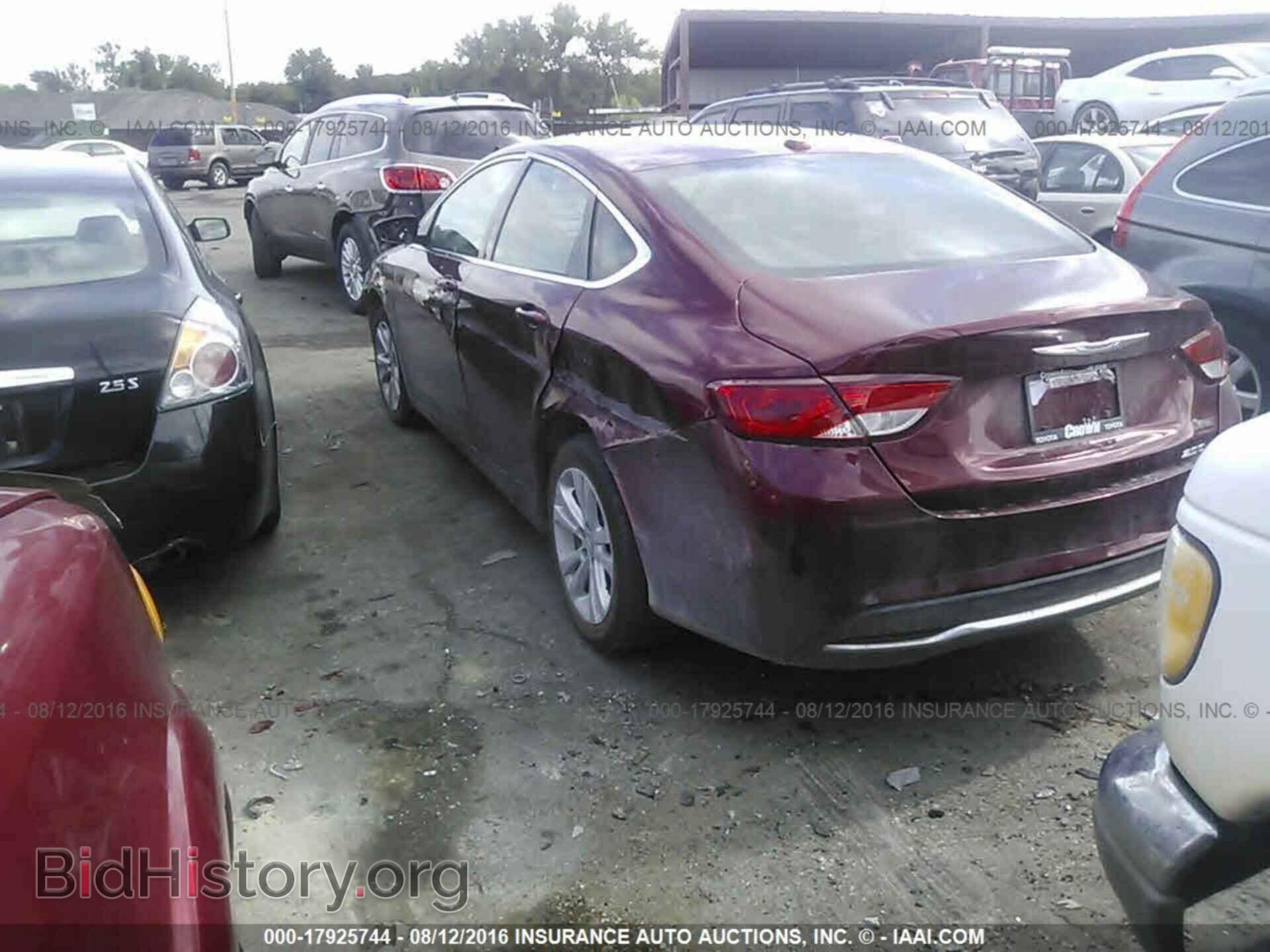 2015 Chrysler 200 - VIN: 1C3CCCAB5FN756476 - Photo 3