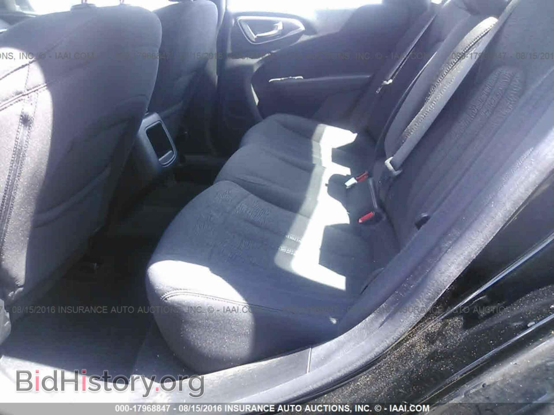 2015 Chrysler 200 - VIN: 1C3CCCAB6FN659898 - Photo 8