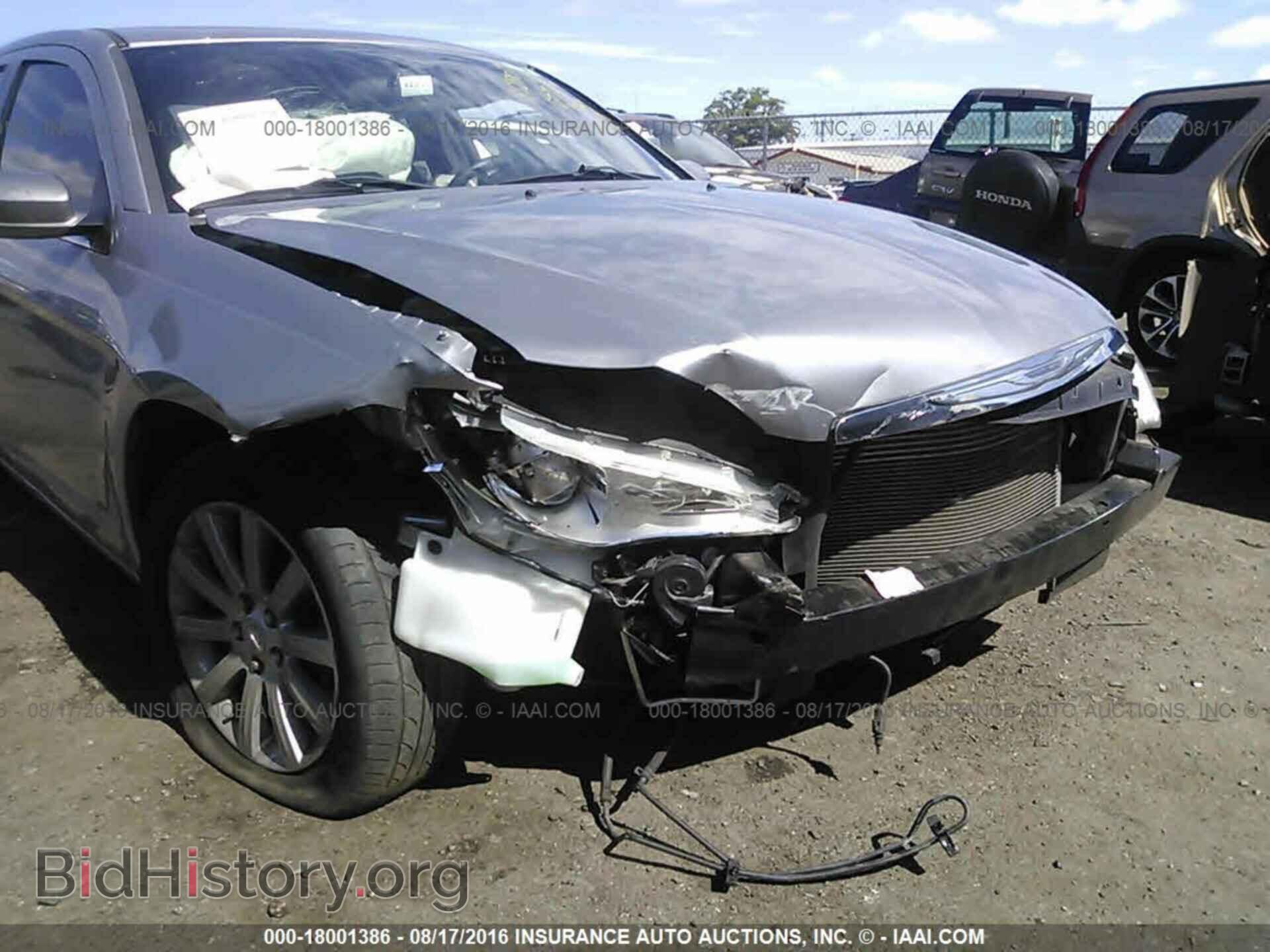 2014 Chrysler 200 - VIN: 1C3CCBBB9EN191043 - Фото 6