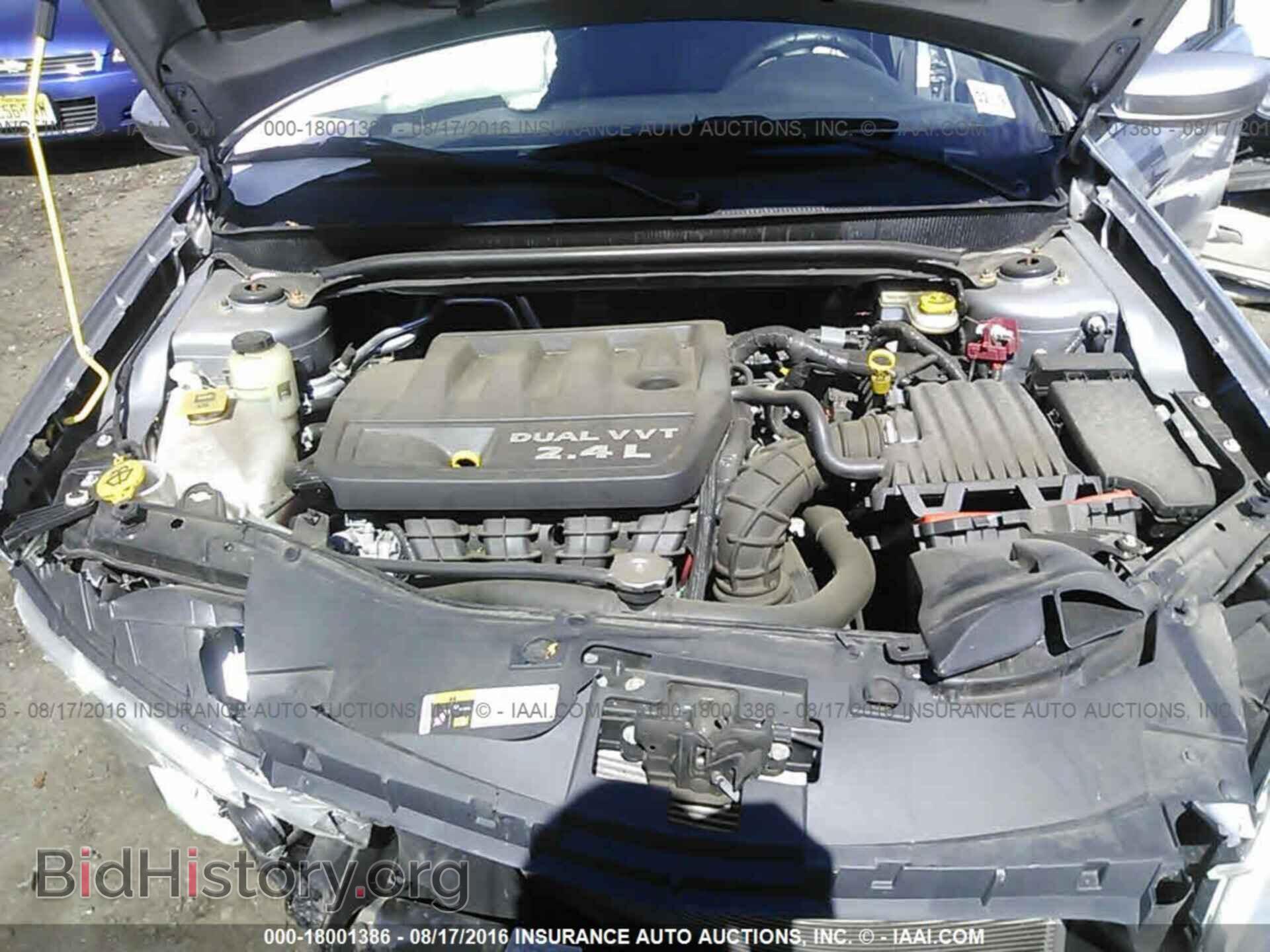 2014 Chrysler 200 - VIN: 1C3CCBBB9EN191043 - Фото 10