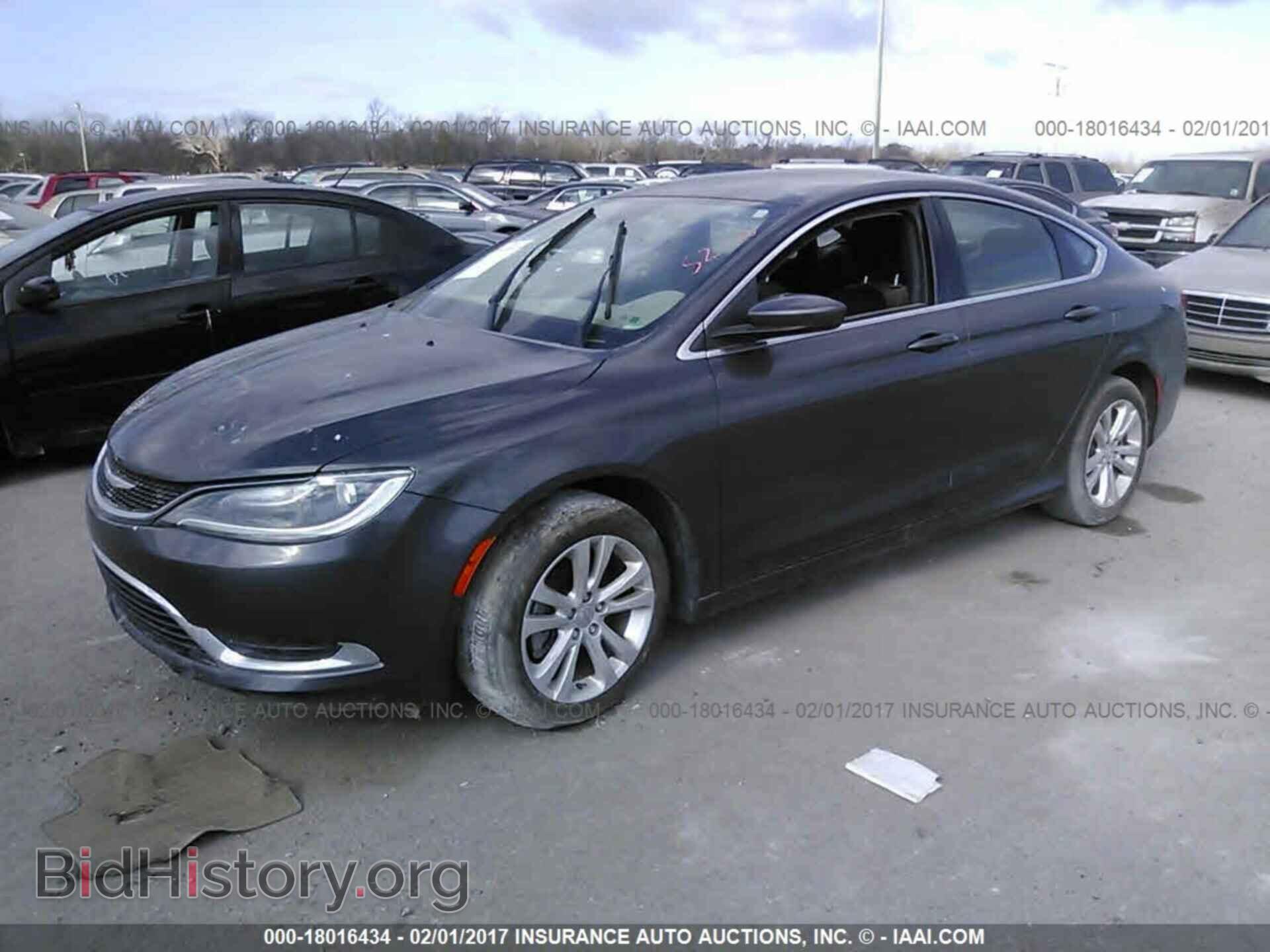 2015 Chrysler 200 - VIN: 1C3CCCAB6FN526199 - Photo 2