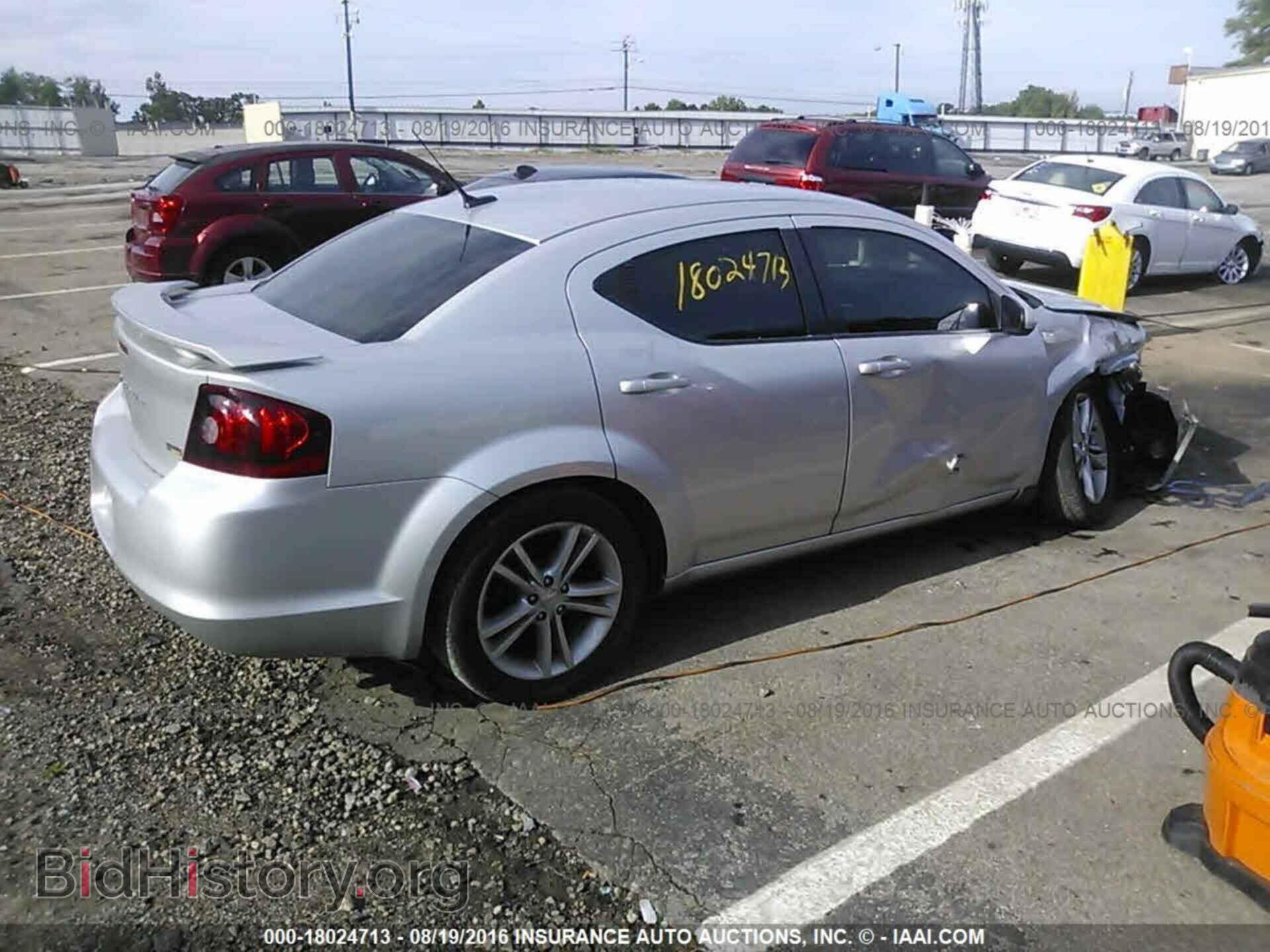 2011 Dodge Avenger - VIN: 1B3BD1FG9BN536637 - Фото 4