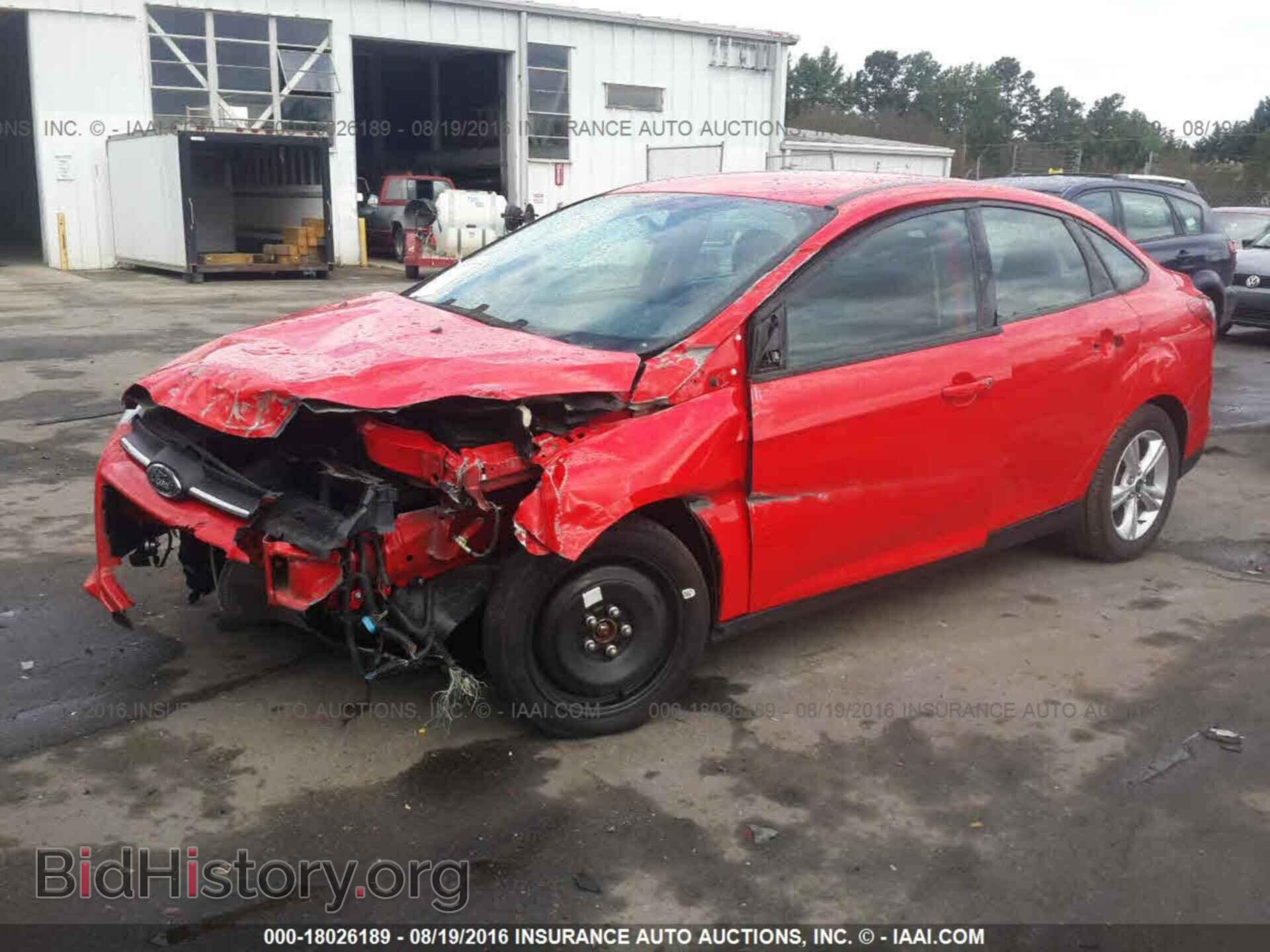 2014 Ford Focus - VIN: 1FADP3F24EL217473 - Photo 2