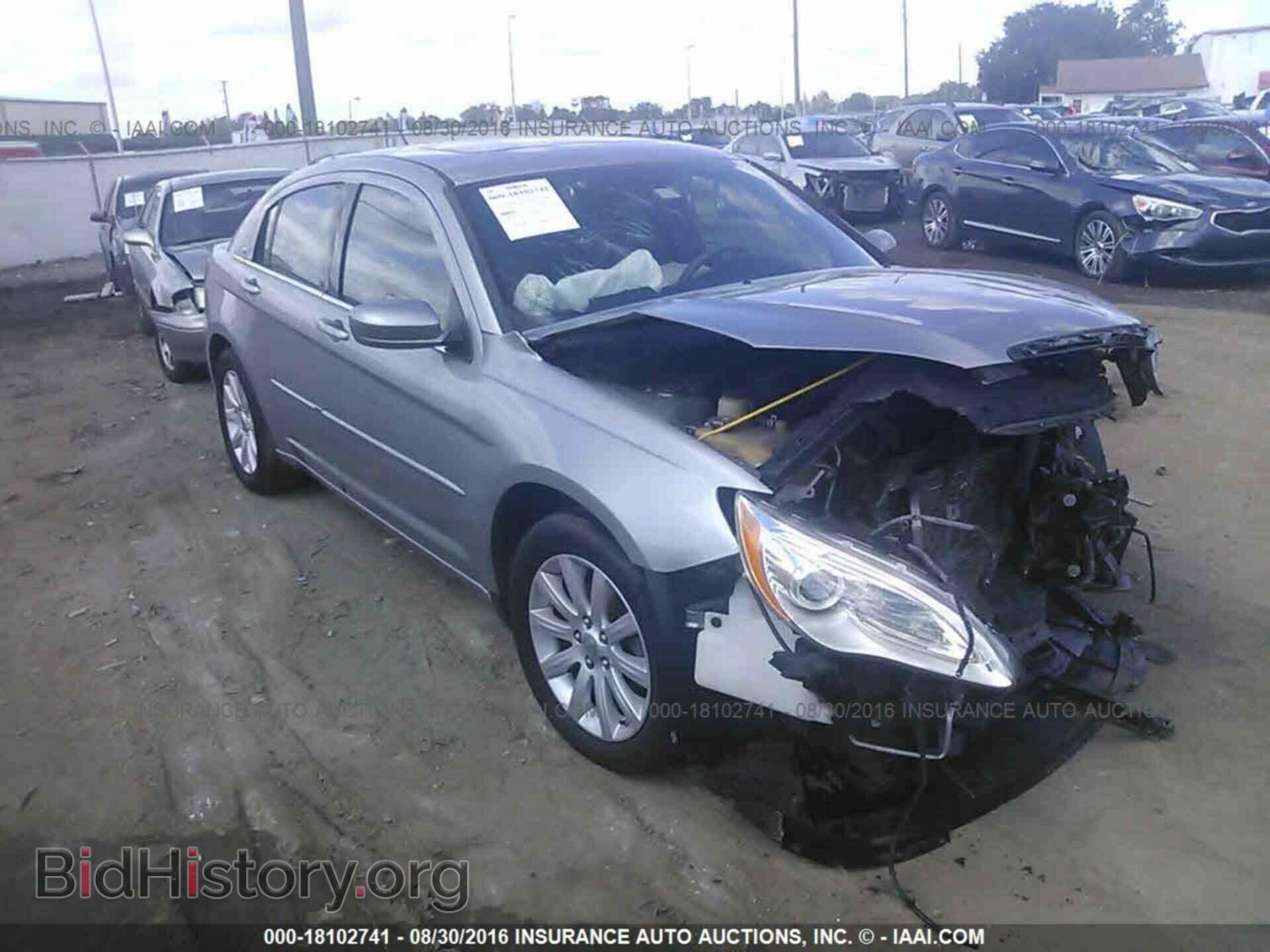 Photo 1C3CCBBG7DN659569 - Chrysler 200 2013