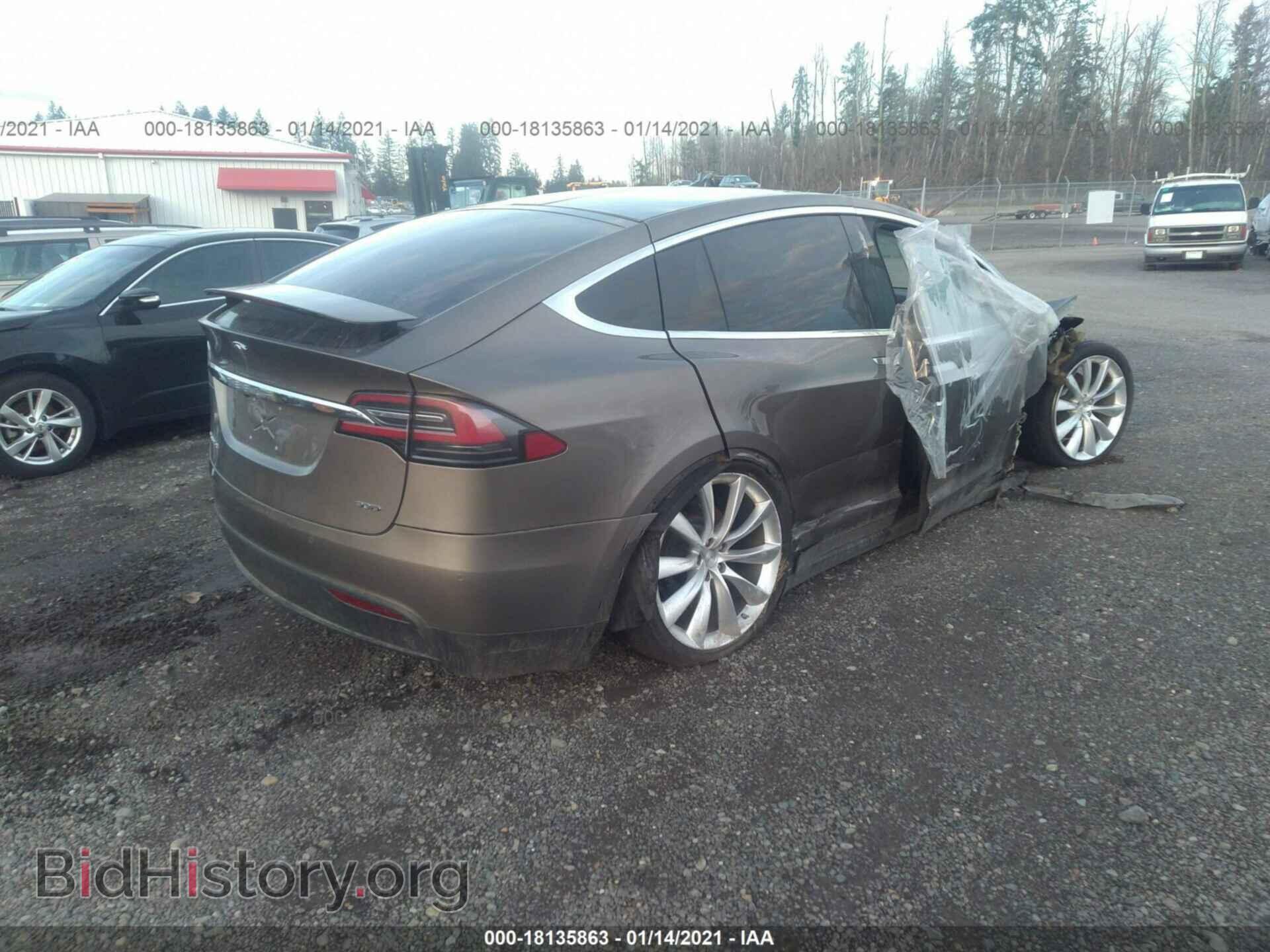 2016 TESLA MODEL X - VIN: 5YJXCBE22GF002985 - Photo 4
