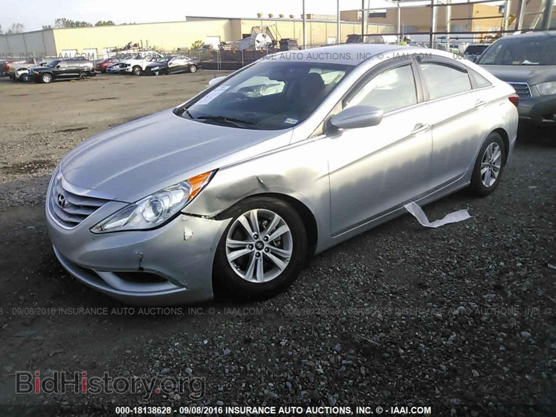 2012 Hyundai Sonata - VIN: 5NPEB4AC0CH378665 - Фото 2