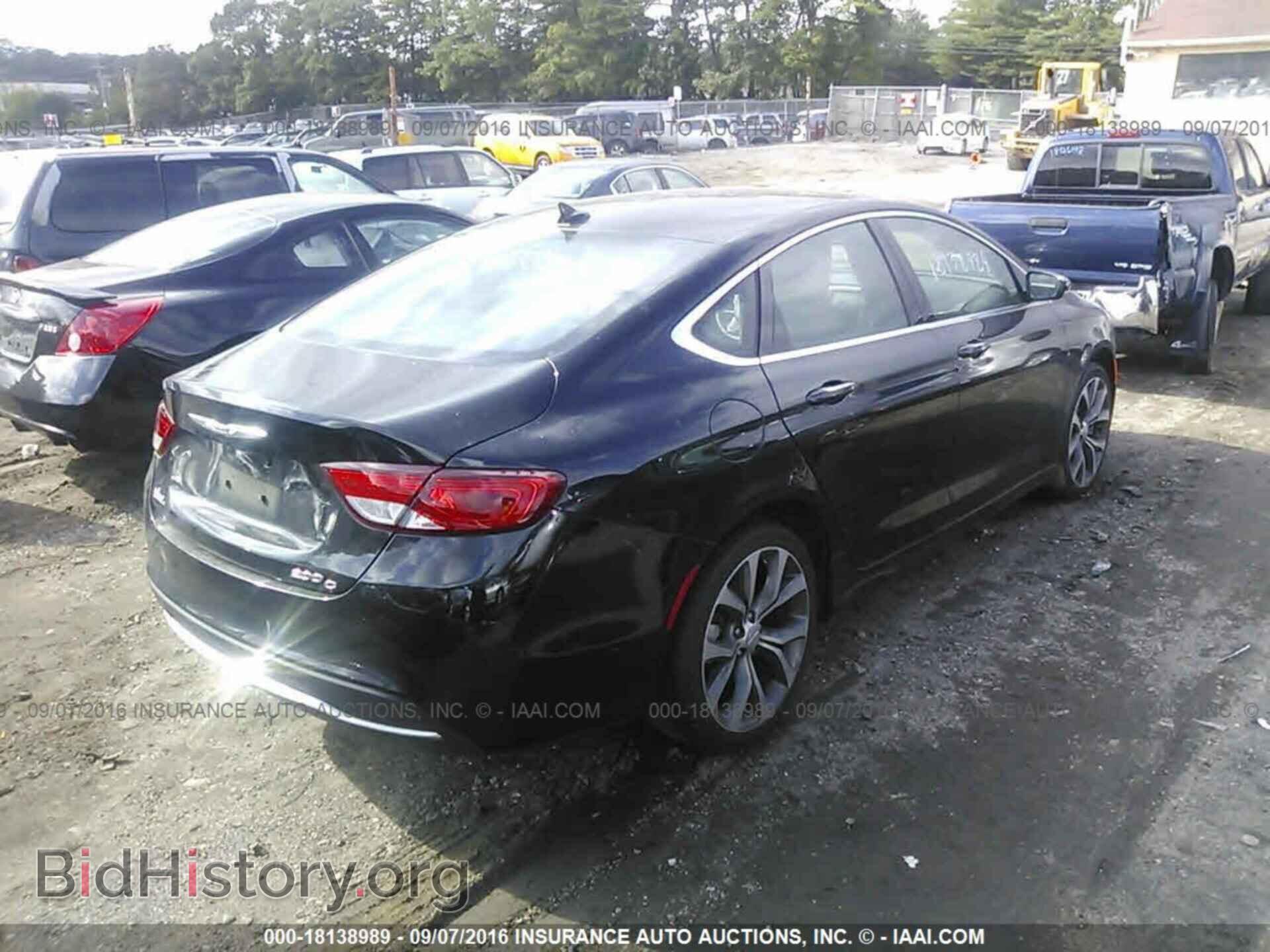 2015 Chrysler 200 - VIN: 1C3CCCCB2FN566602 - Photo 4