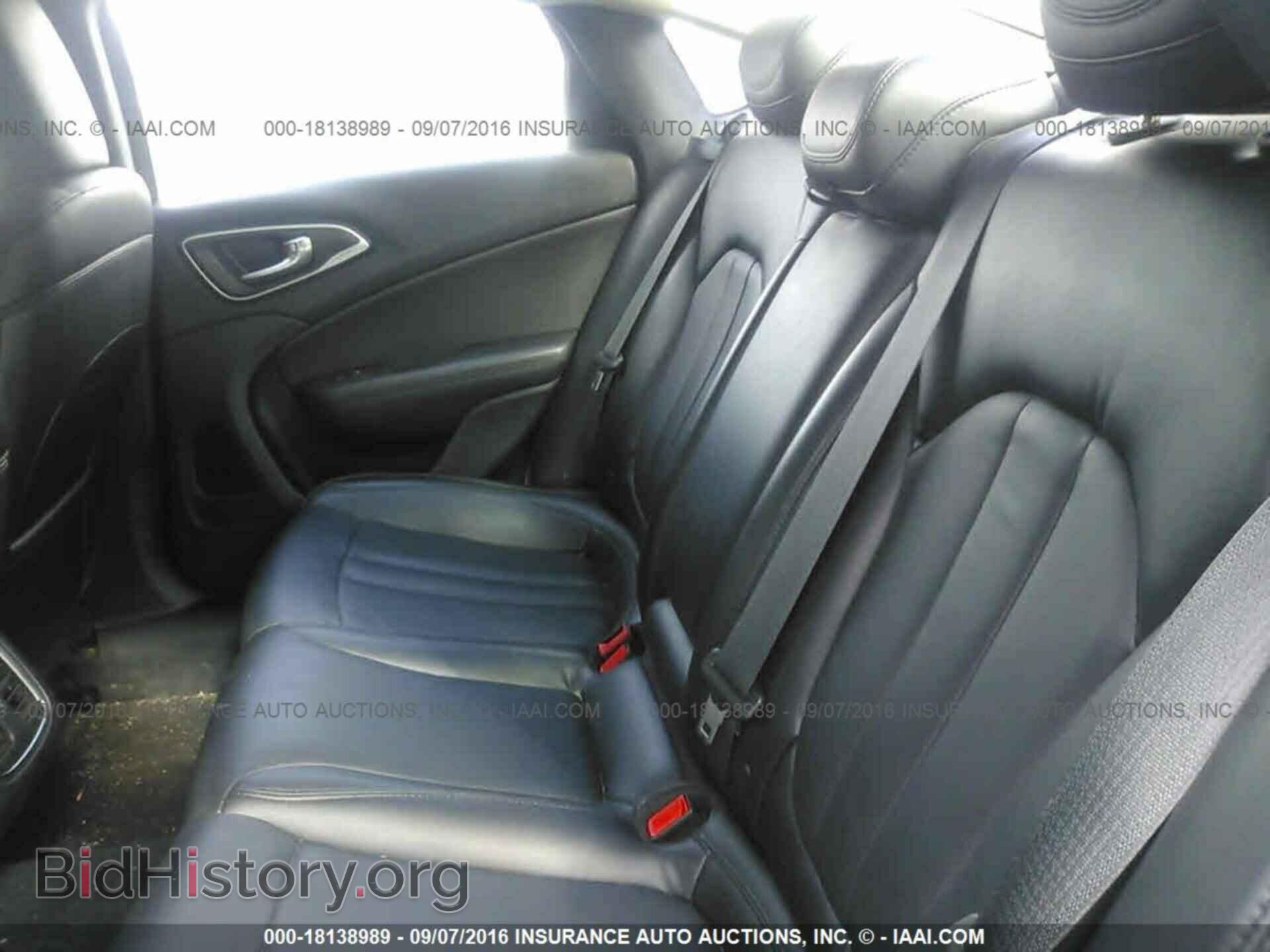 2015 Chrysler 200 - VIN: 1C3CCCCB2FN566602 - Photo 8