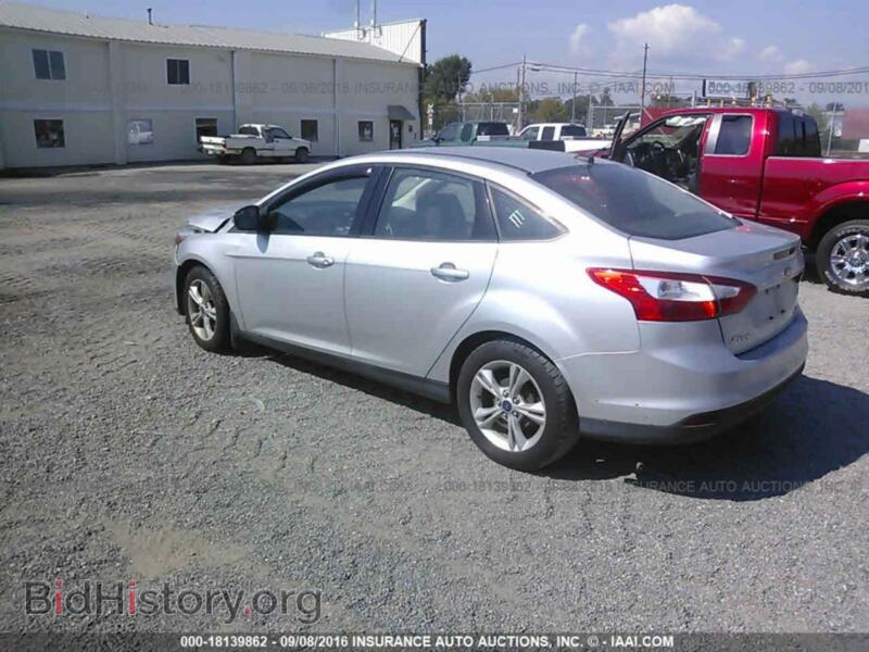 2014 Ford FOCUS (VIN 1FADP3F25EL179770) — photo 3 of 10