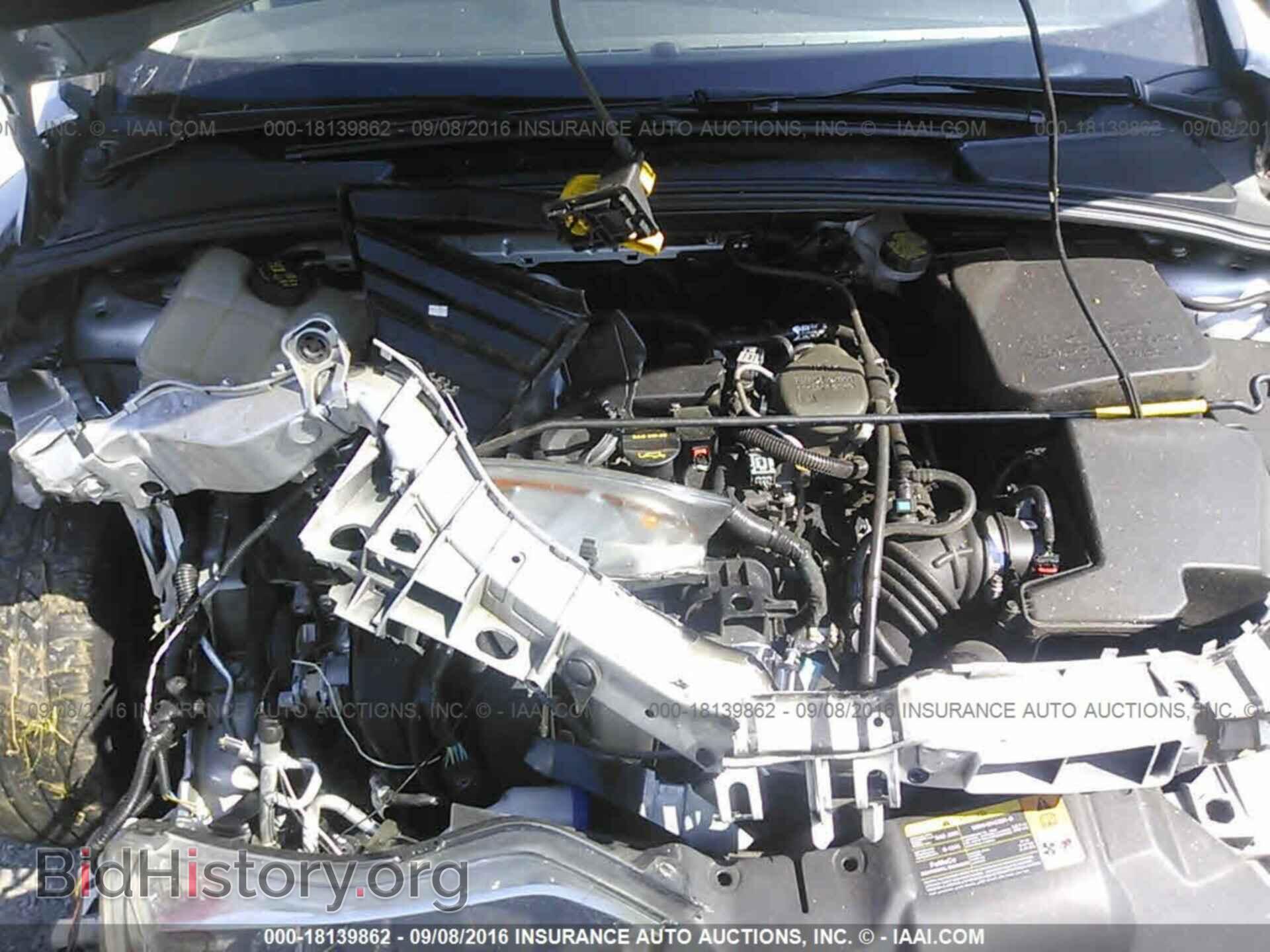 2014 Ford Focus - VIN: 1FADP3F25EL179770 - Photo 10