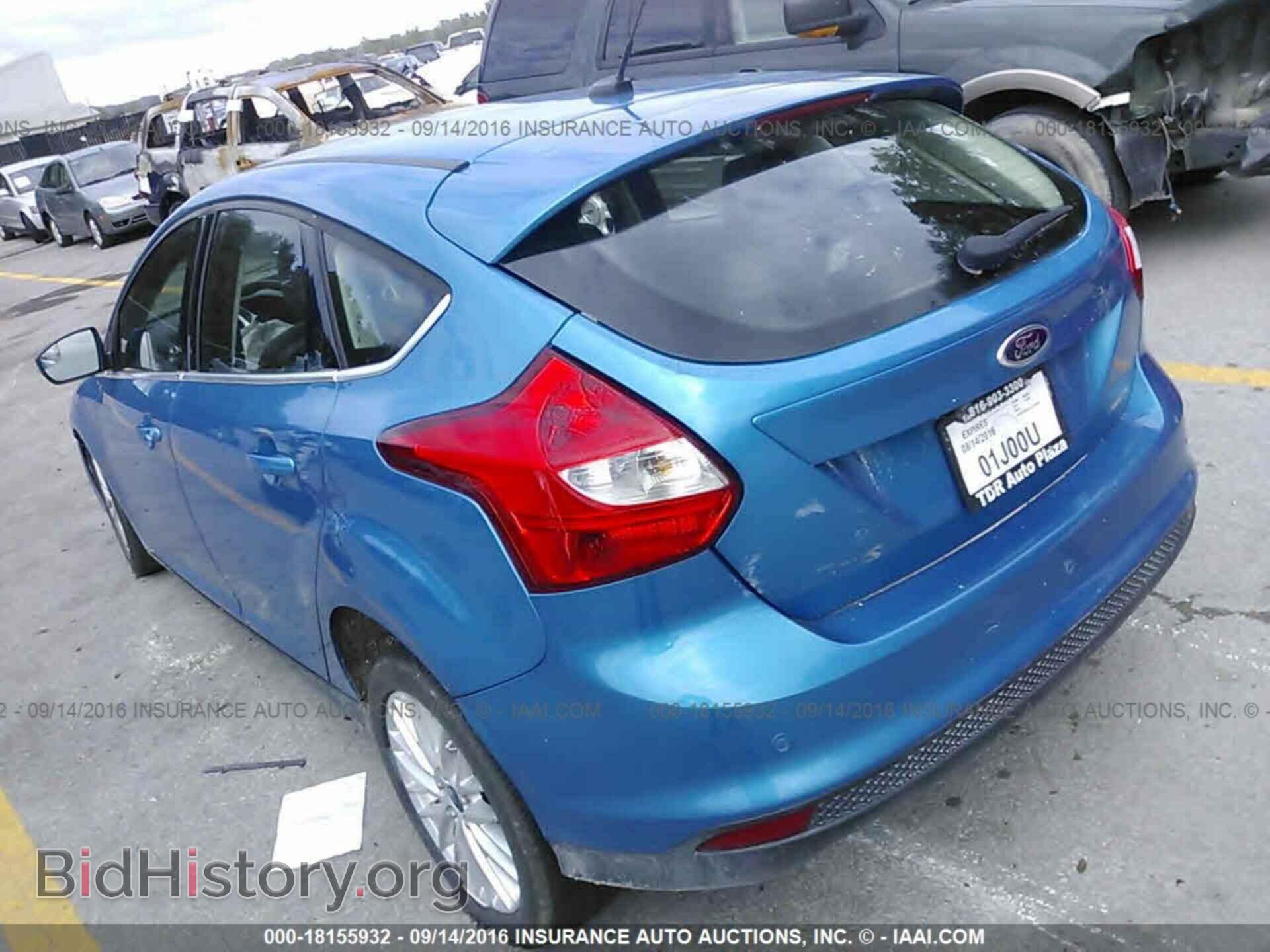 2012 Ford Focus - VIN: 1FAHP3M23CL476456 - Photo 3