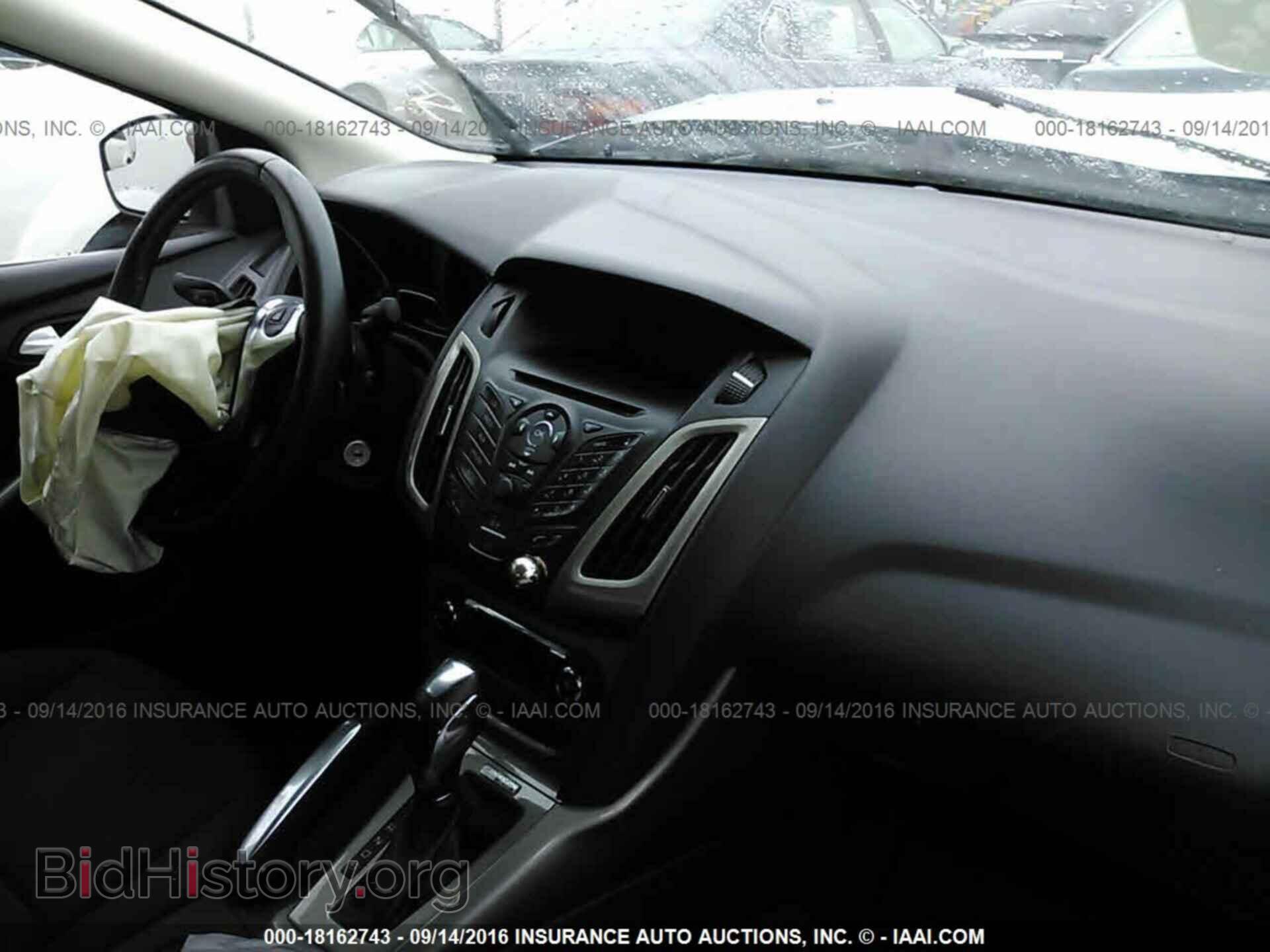 2012 Ford Focus - VIN: 1FAHP3H21CL436614 - Photo 5