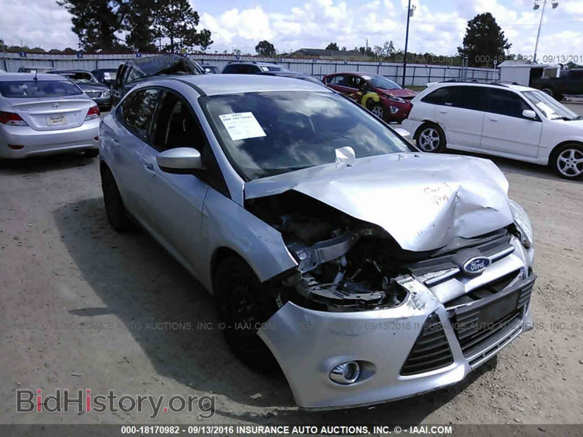 Photo 1FAHP3F23CL308328 - Ford Focus 2012
