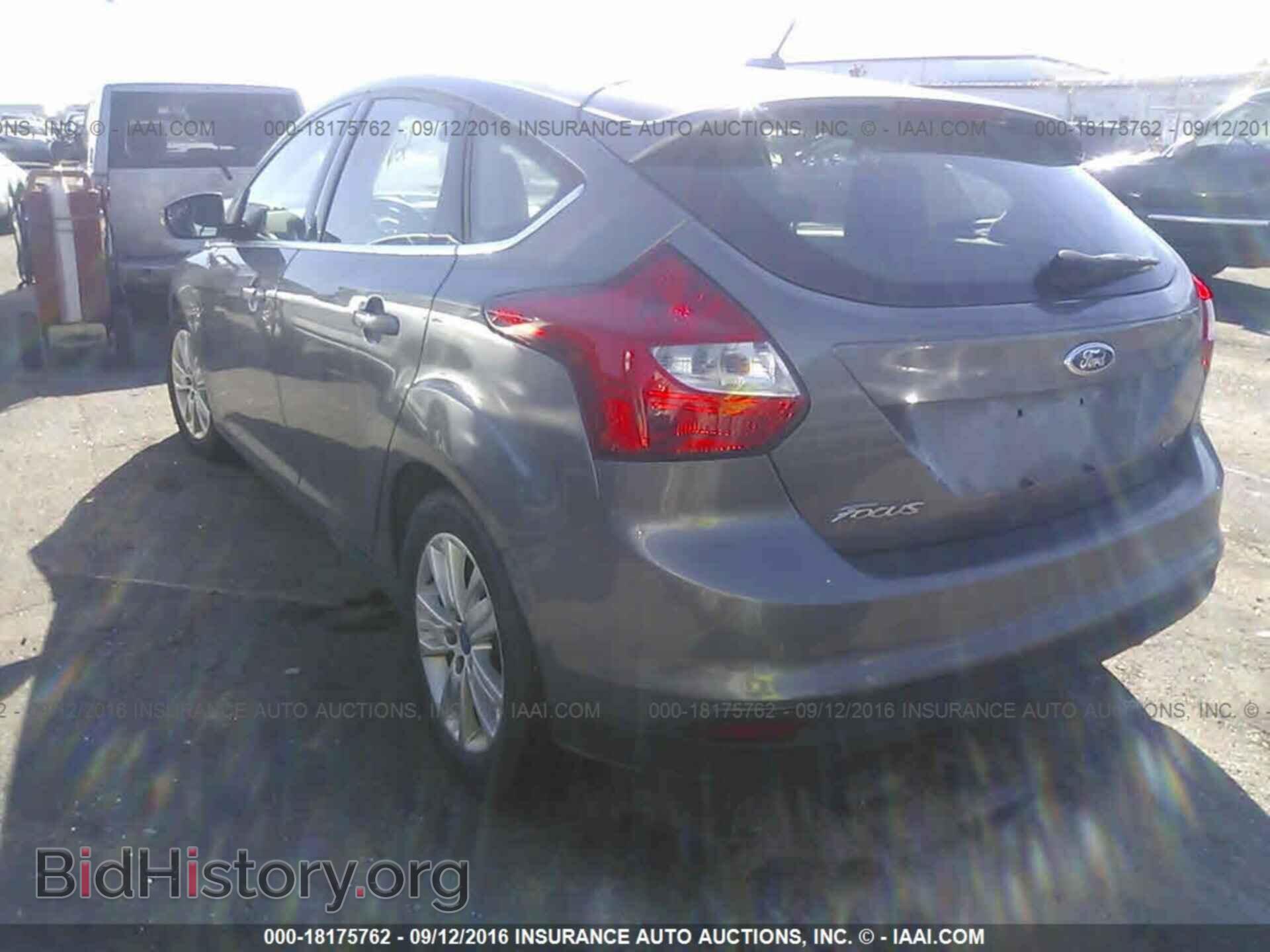 2012 Ford Focus - VIN: 1FAHP3M21CL128462 - Photo 3
