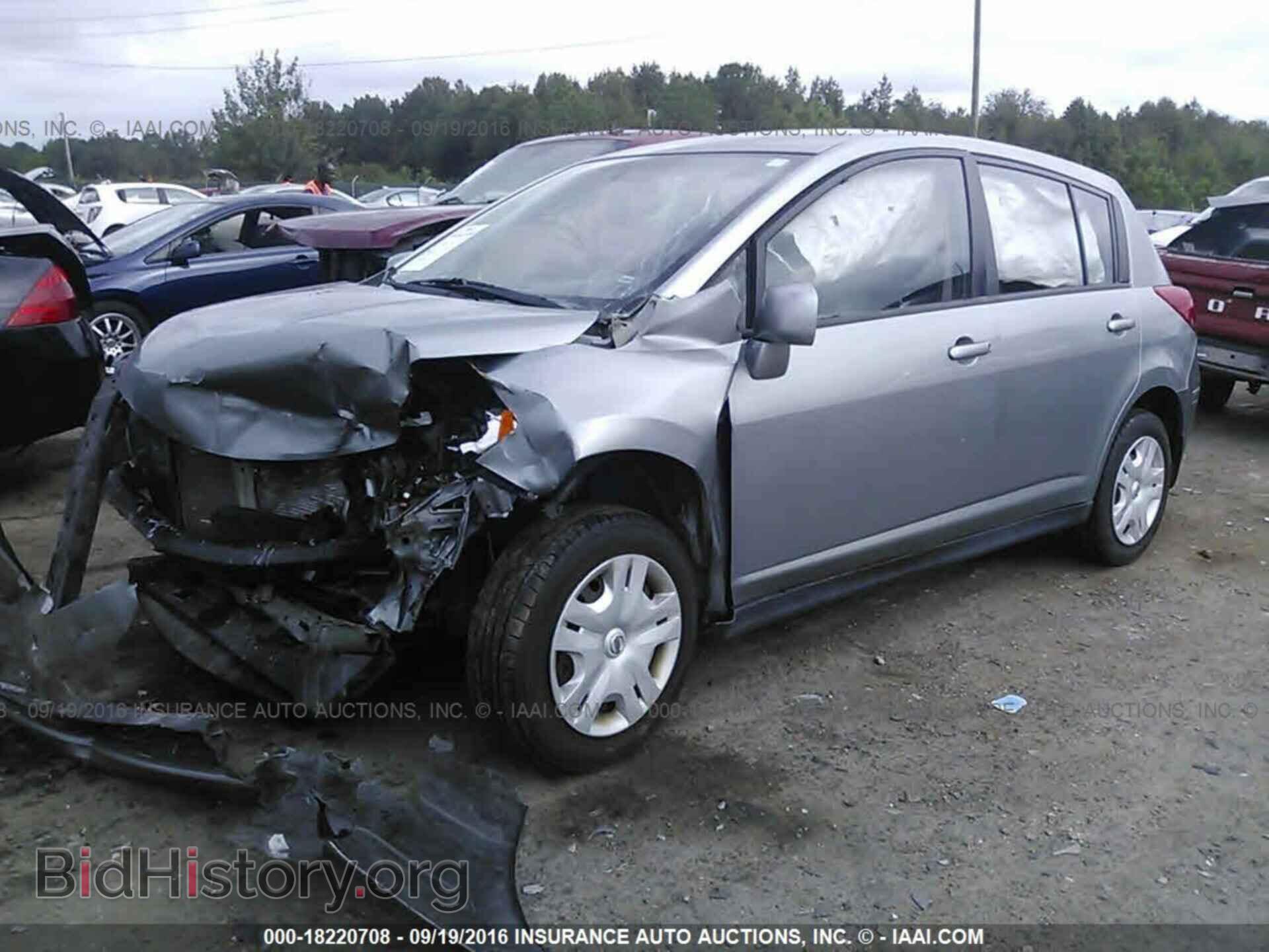 2011 Nissan Versa - VIN: 3N1BC1CP2BL397105 - Фото 2