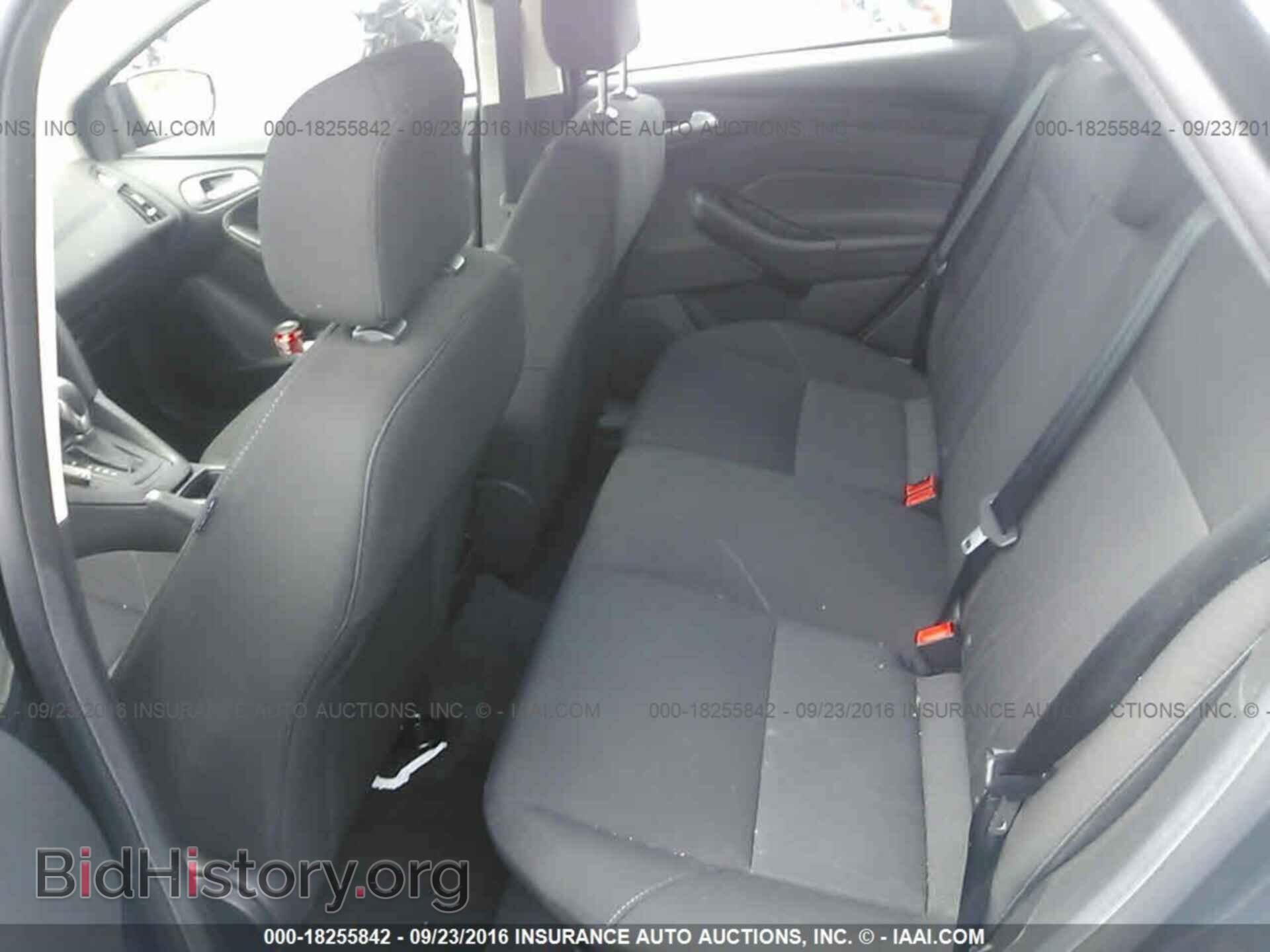 2016 Ford Focus - VIN: 1FADP3K25GL248675 - Photo 8
