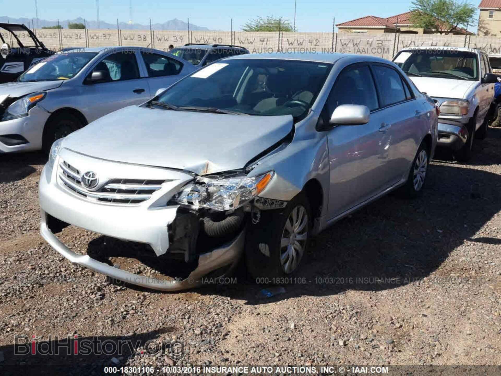 2013 Toyota Corolla - VIN: 5YFBU4EEXDP117976 - Photo 2