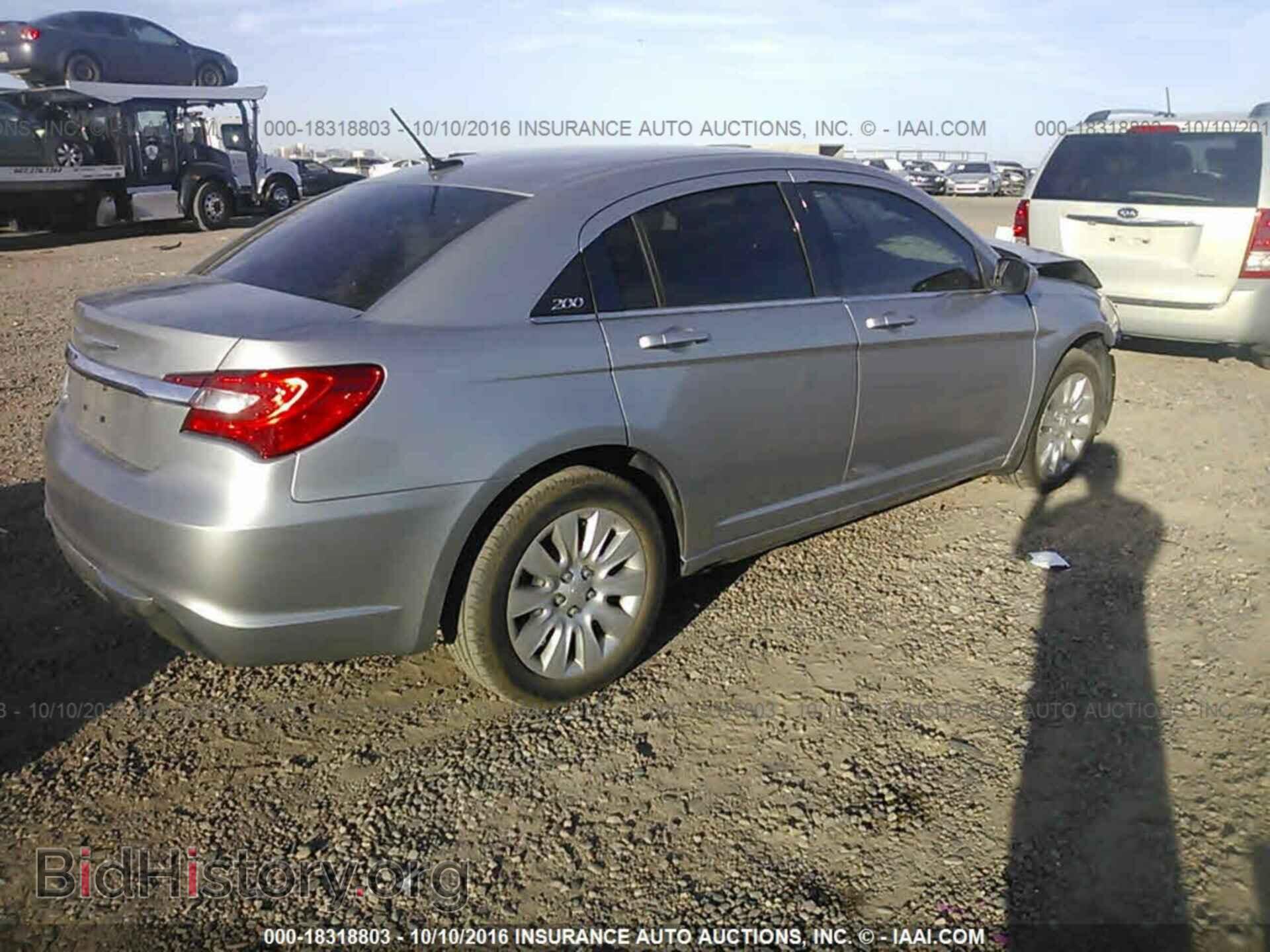 2013 Chrysler 200 - VIN: 1C3CCBAB6DN711392 - Photo 4