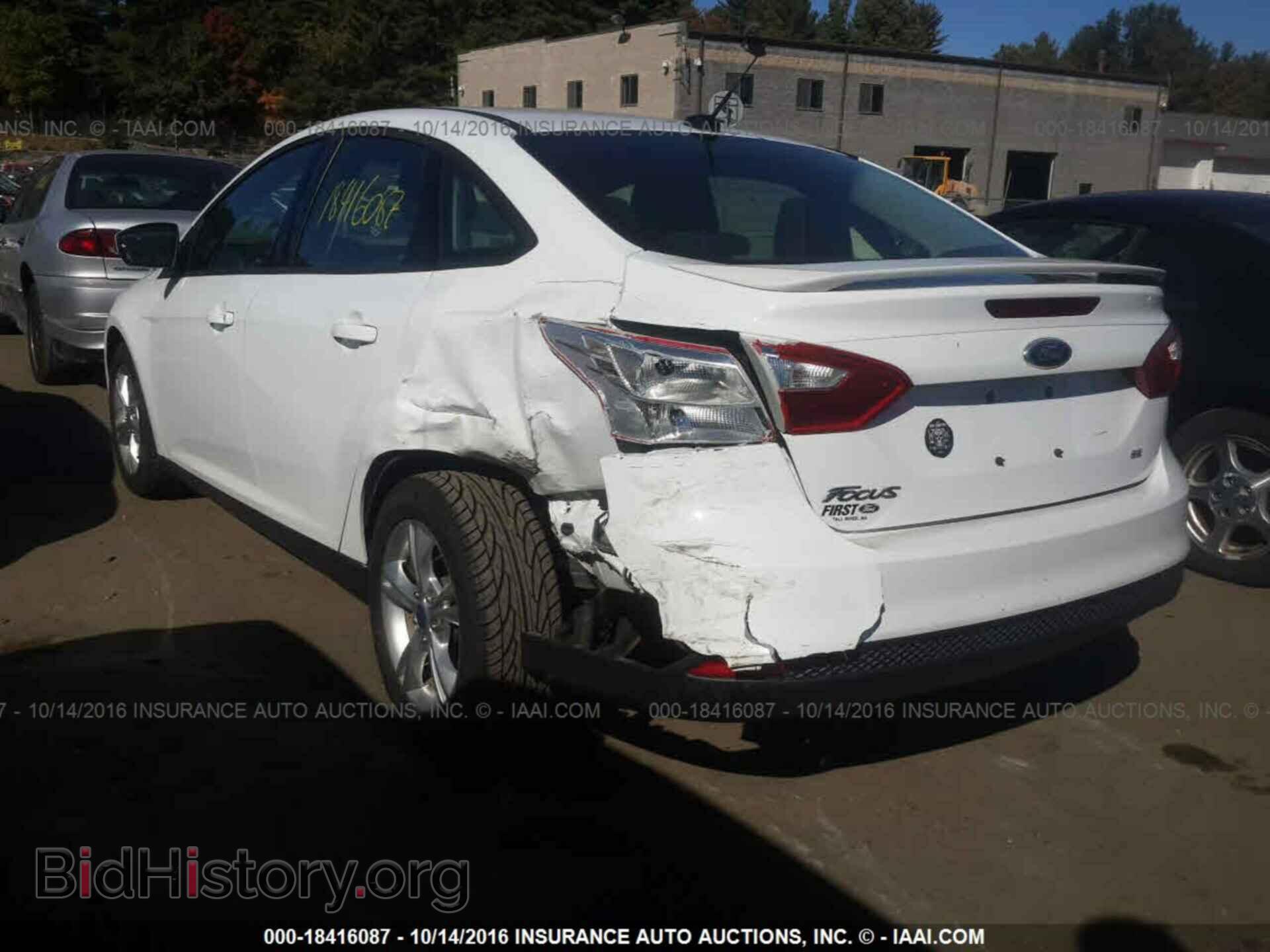 2012 Ford Focus - VIN: 1FAHP3F24CL223496 - Photo 3