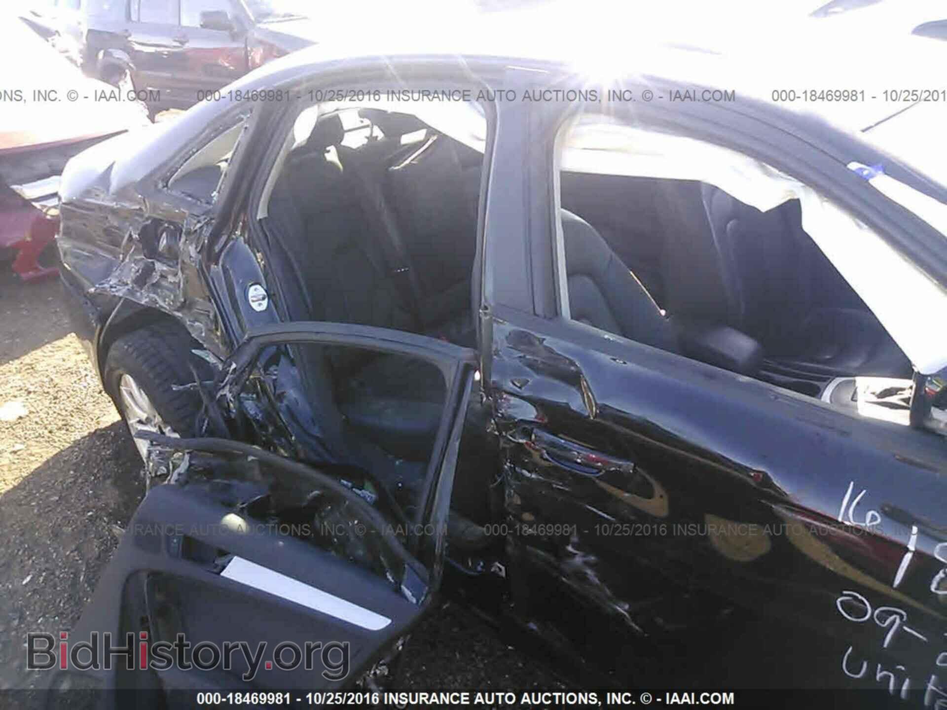 2013 Audi A4 - VIN: WAUBFAFL9DN030859 - Photo 6