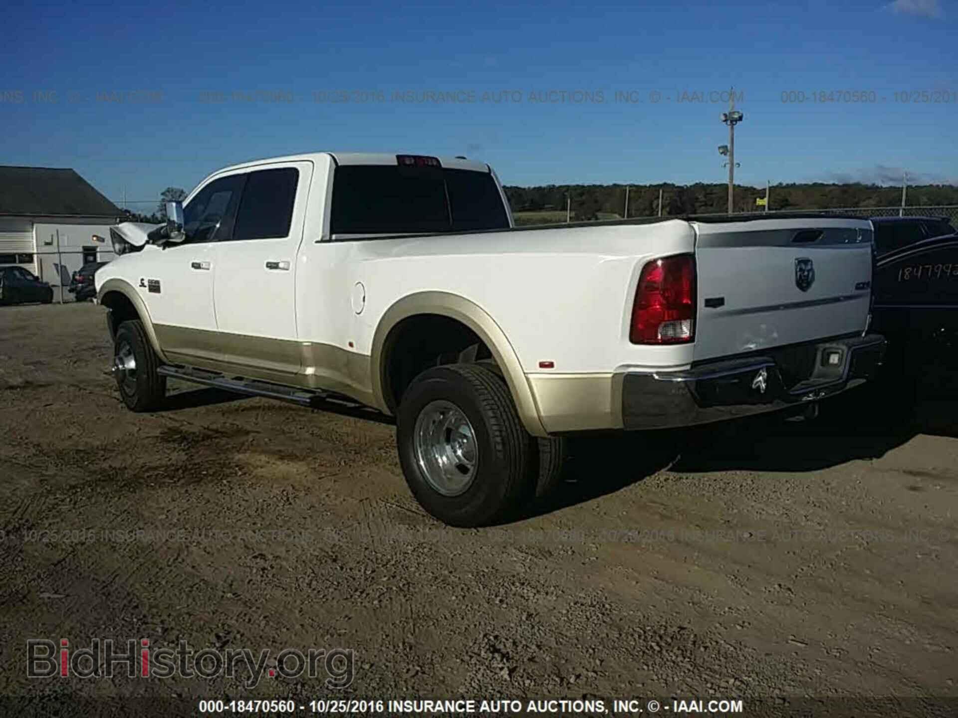 2011 Dodge Ram 3500 - VIN: 3D73Y4CLXBG526661 - Фото 3